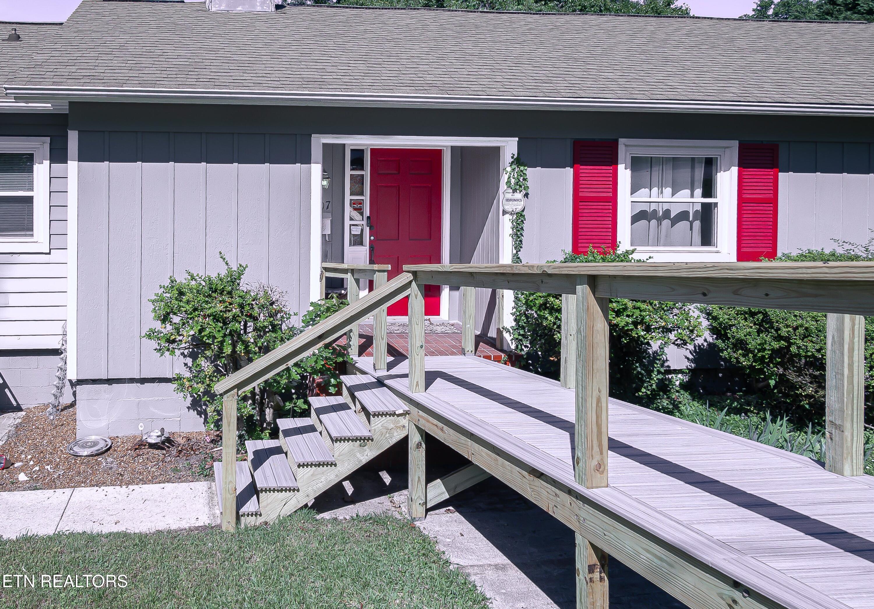 107 Nixon Road Oak Ridge TN 37830