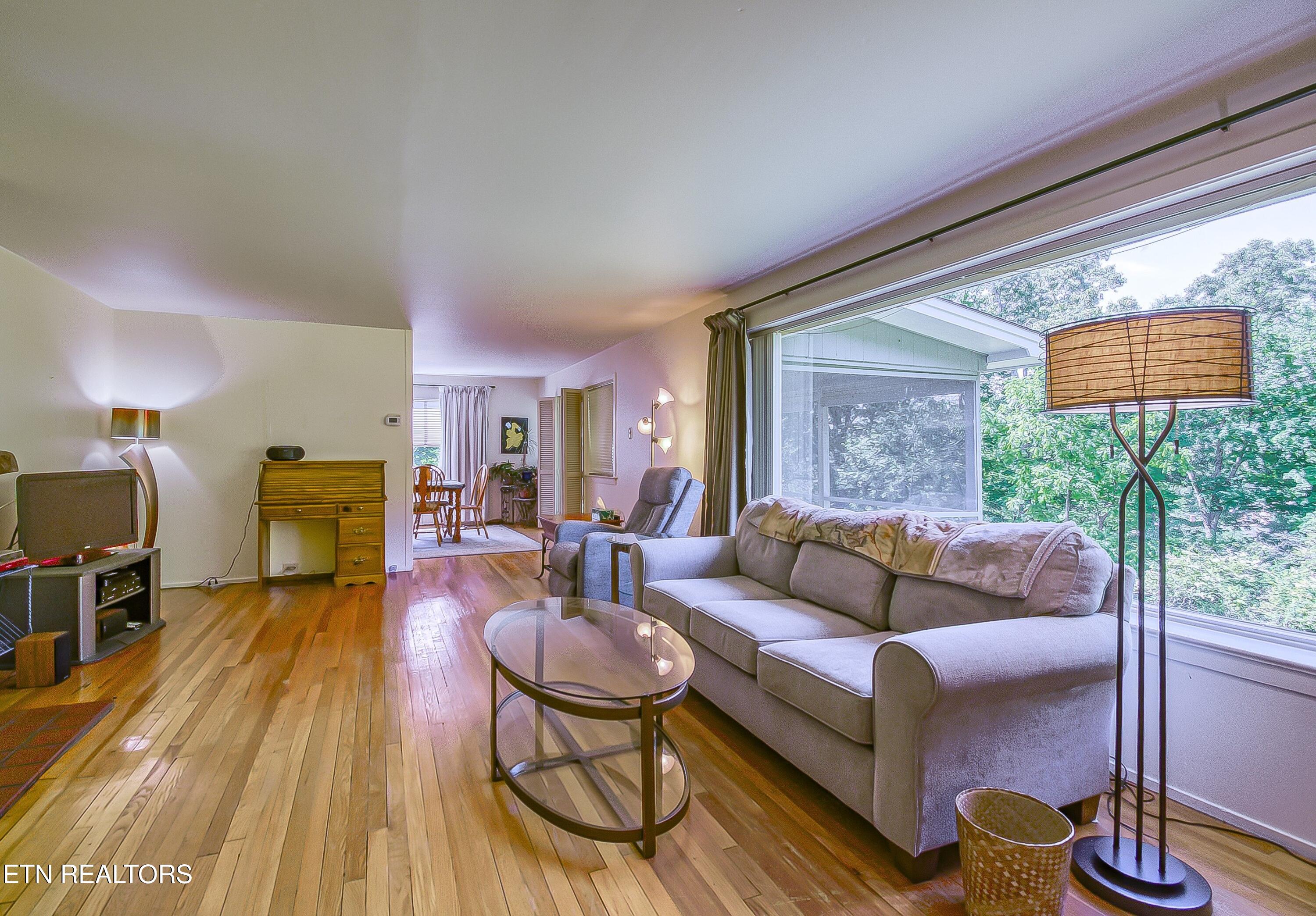 107 Nixon Road Oak Ridge TN 37830