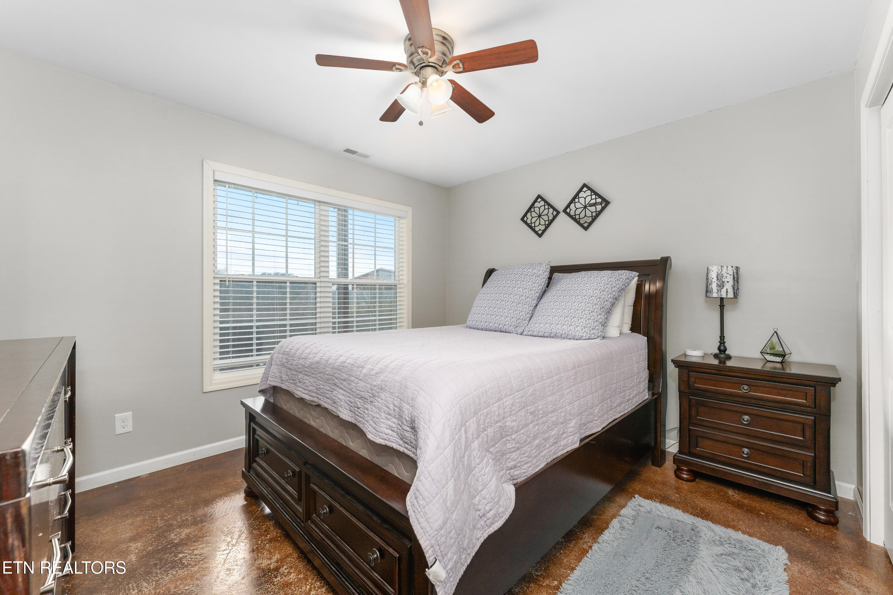 1131 Sanctuary Shores Way Sevierville TN 37876