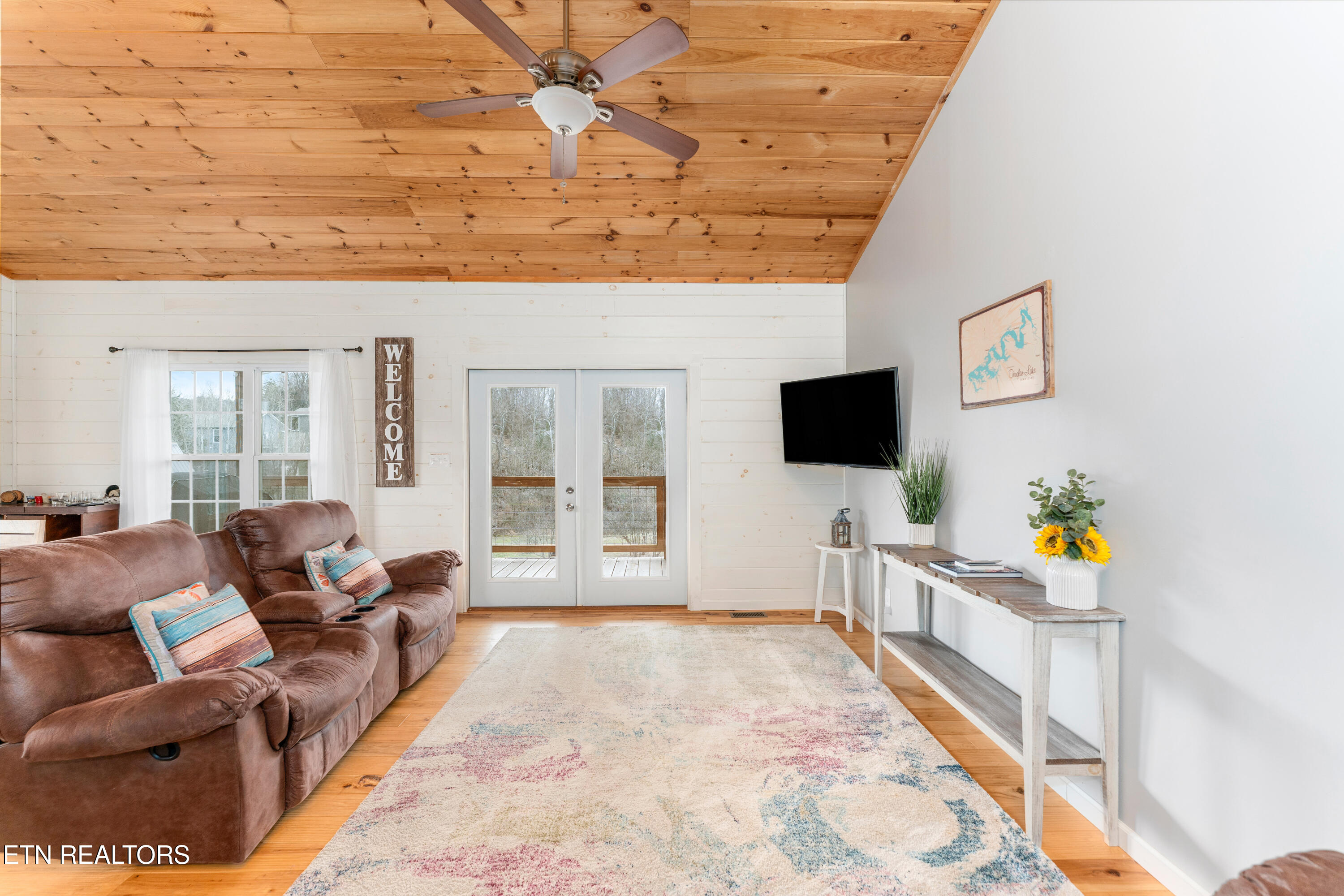 1131 Sanctuary Shores Way Sevierville TN 37876