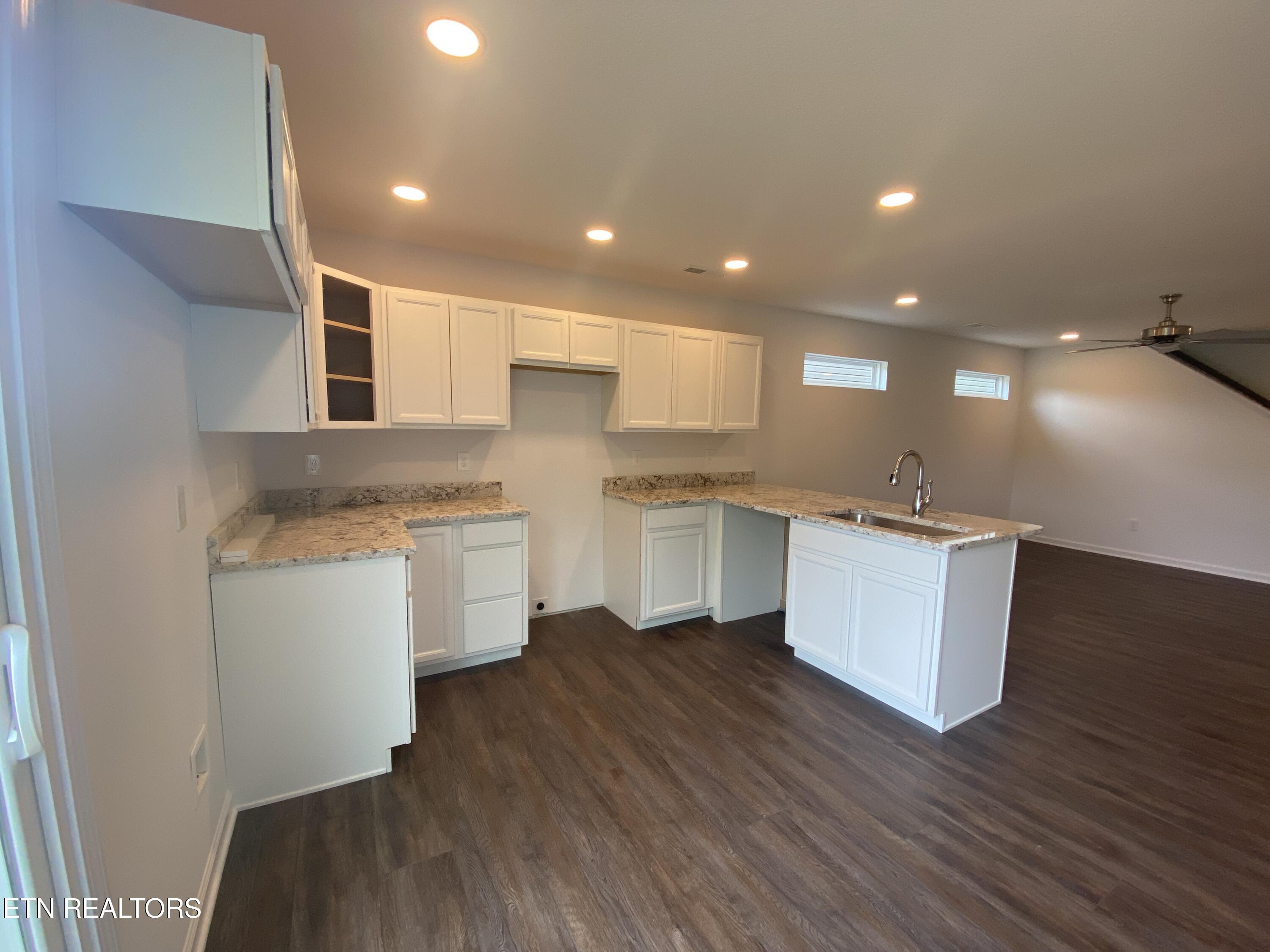 6748 Water Lilly Way Knoxville TN 37918