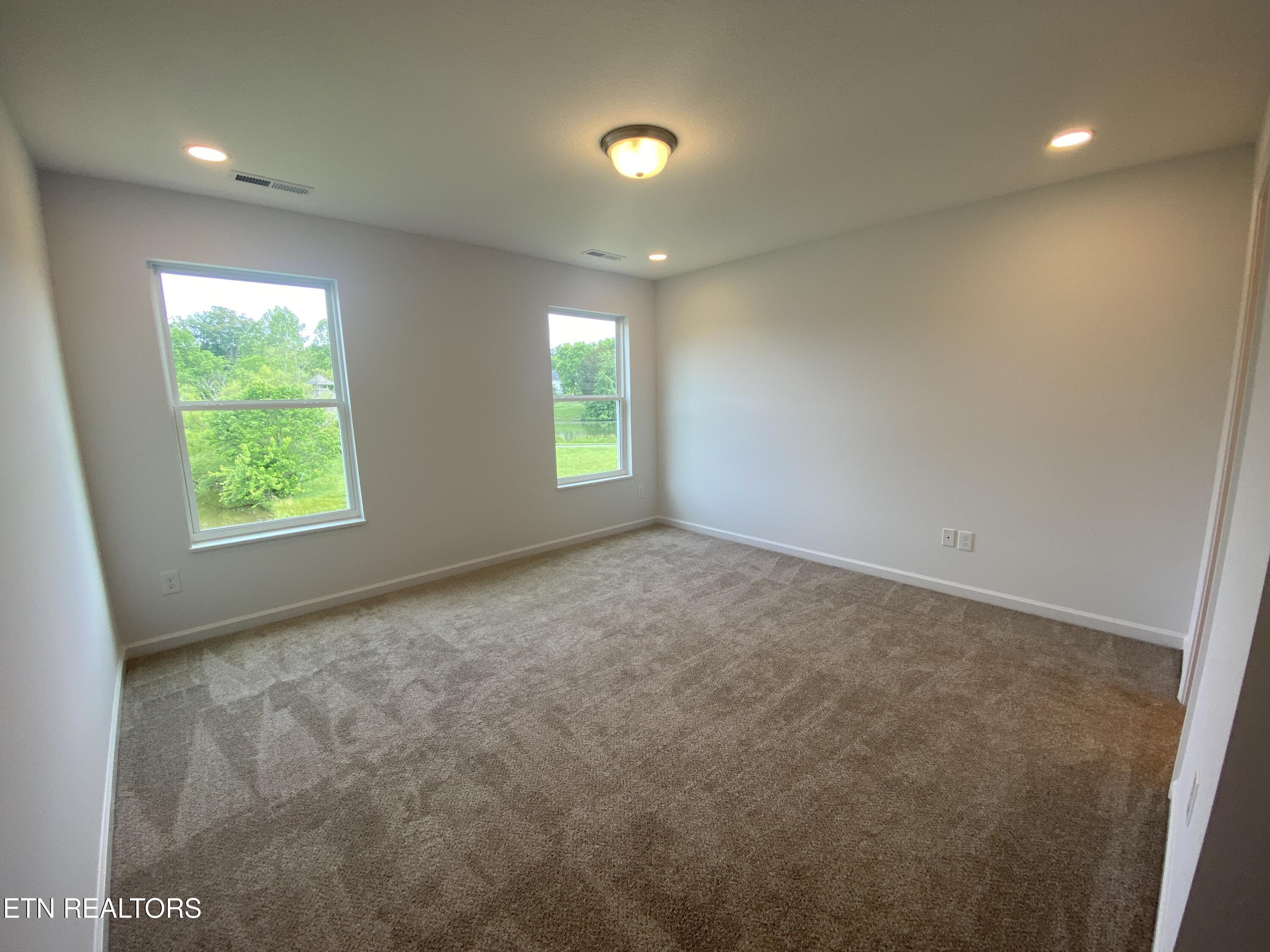 6748 Water Lilly Way Knoxville TN 37918