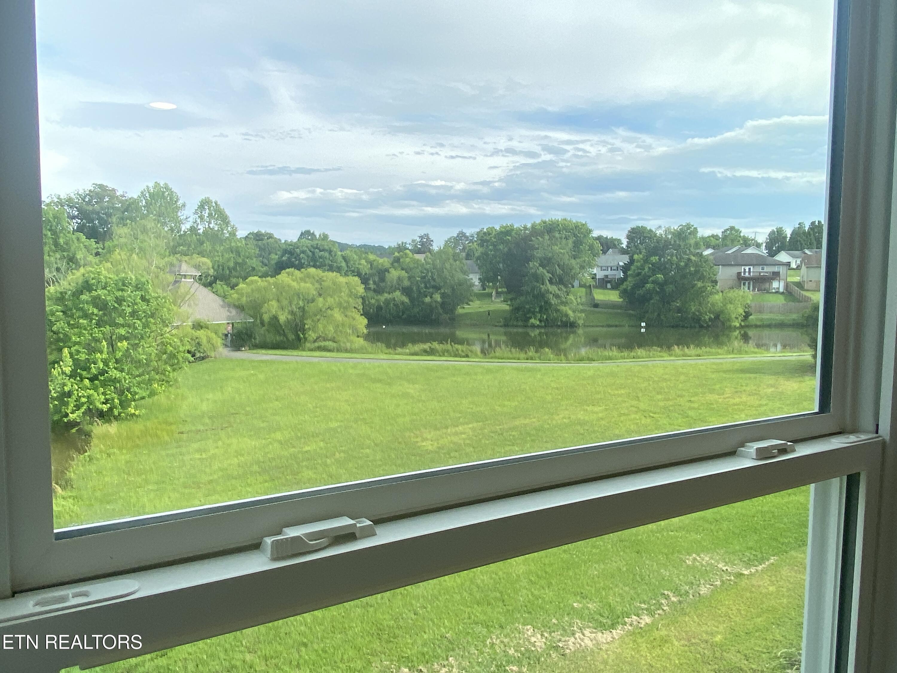 6748 Water Lilly Way Knoxville TN 37918