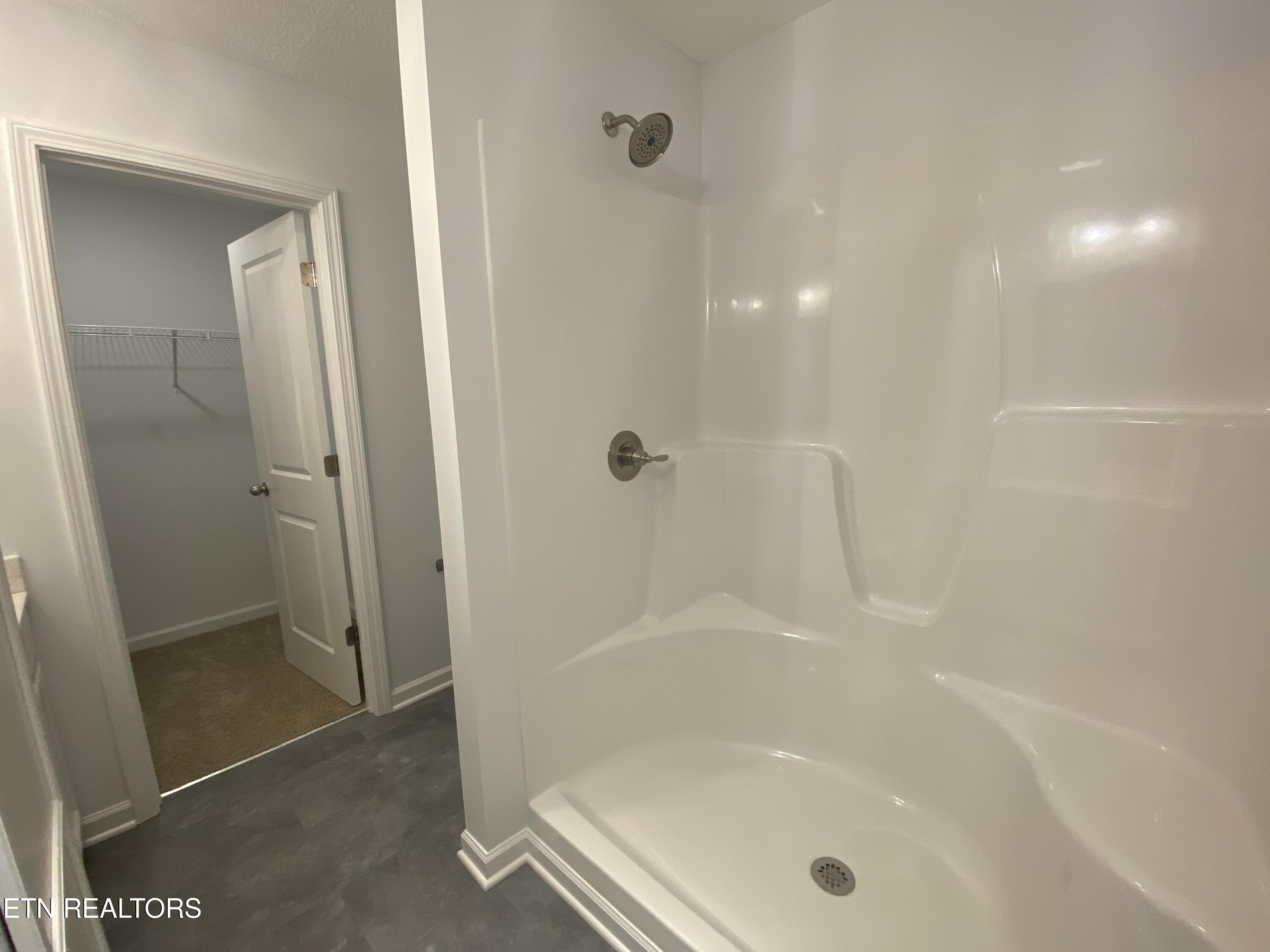 6748 Water Lilly Way Knoxville TN 37918