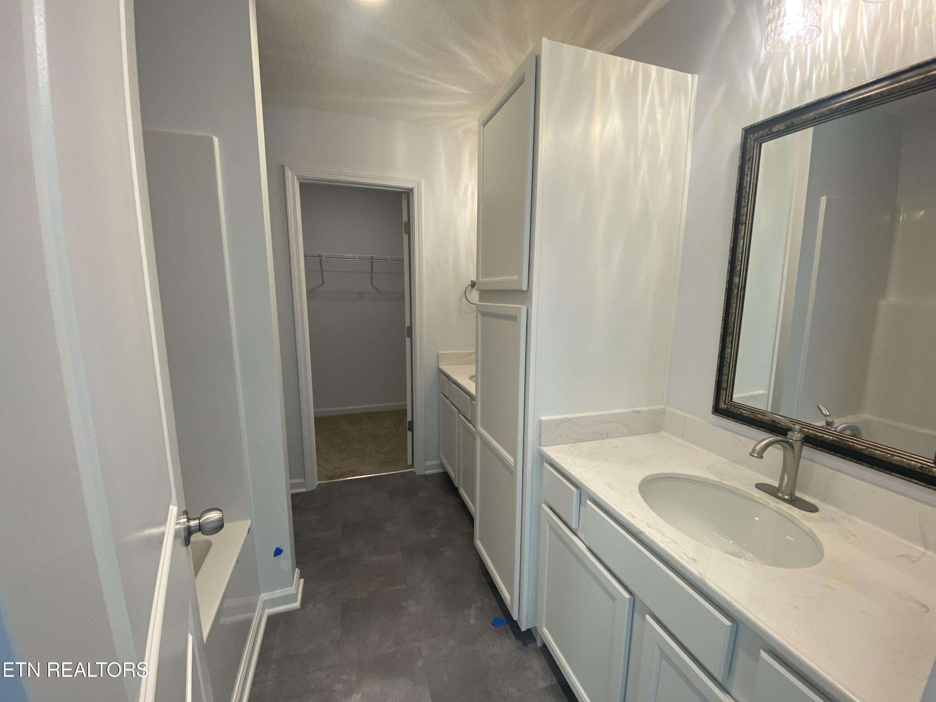 6748 Water Lilly Way Knoxville TN 37918