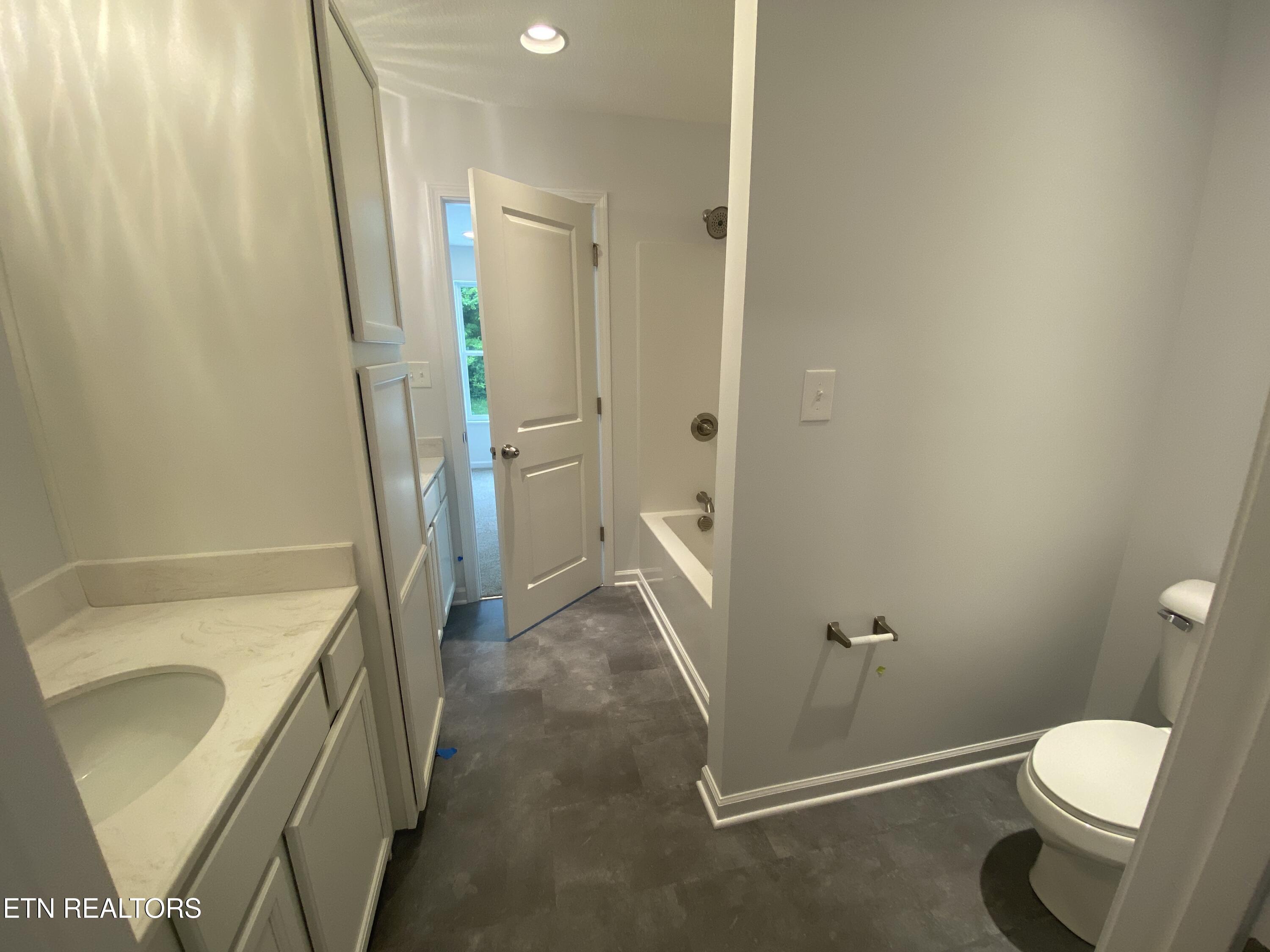 6748 Water Lilly Way Knoxville TN 37918