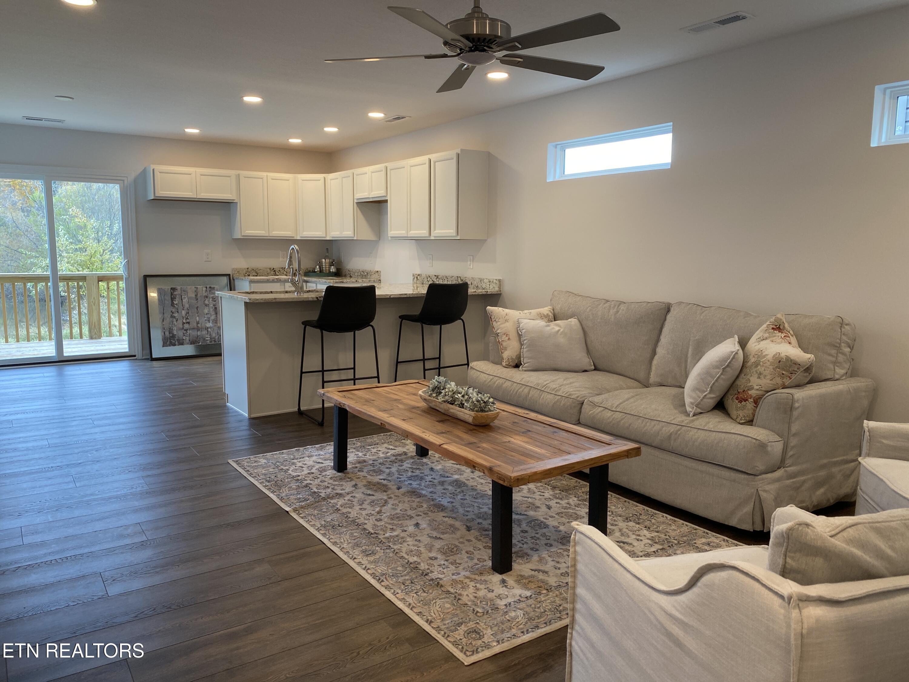 6748 Water Lilly Way Knoxville TN 37918