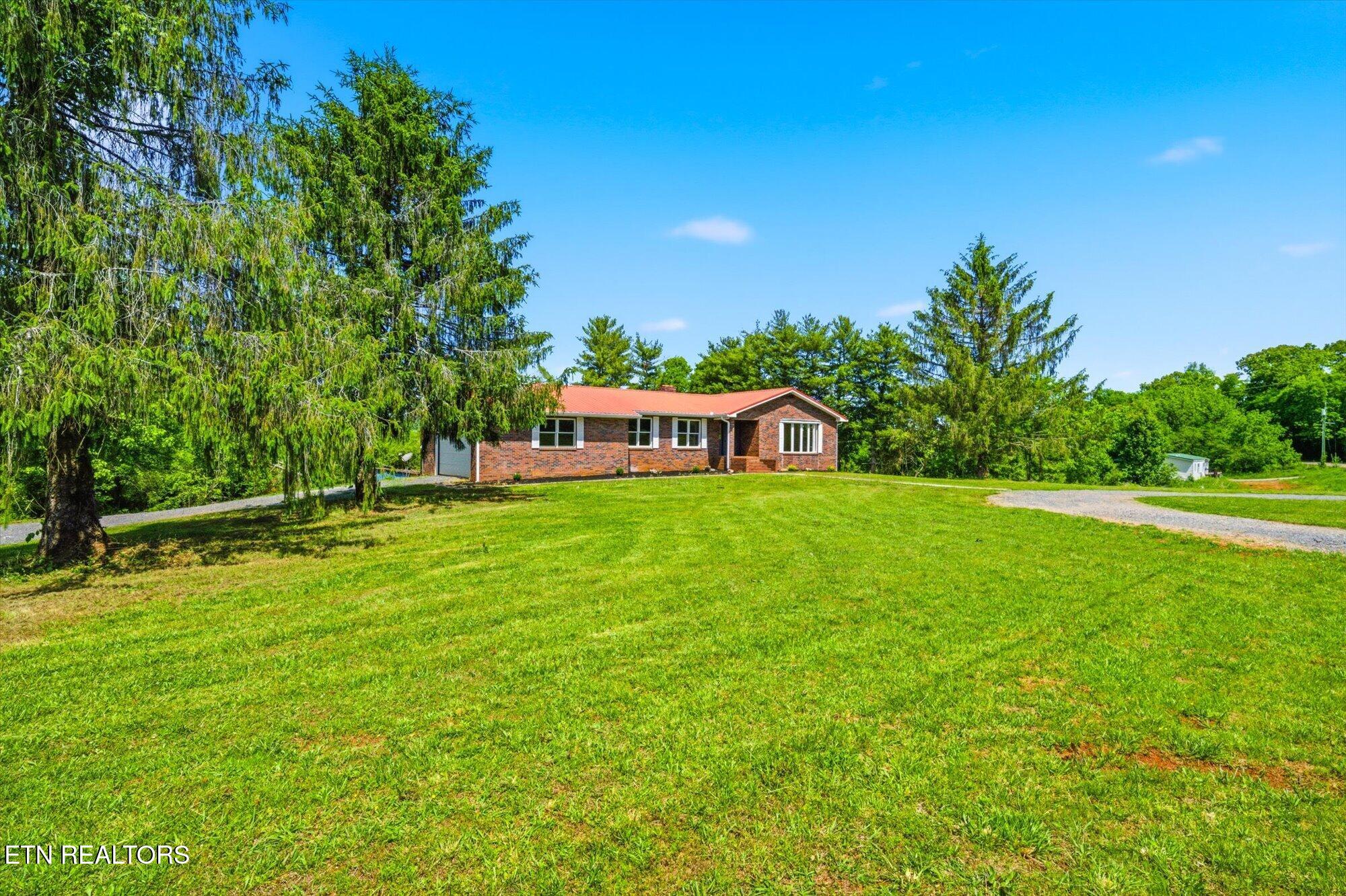 1044 Old Lee Highway Philadelphia TN 37846