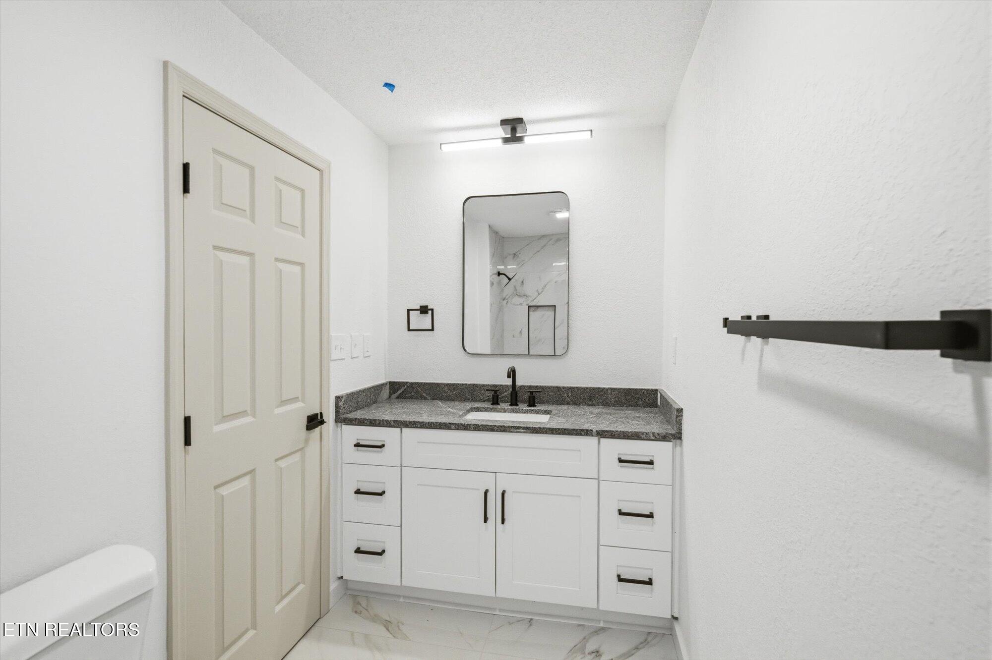 1044 Old Lee Highway Philadelphia TN 37846