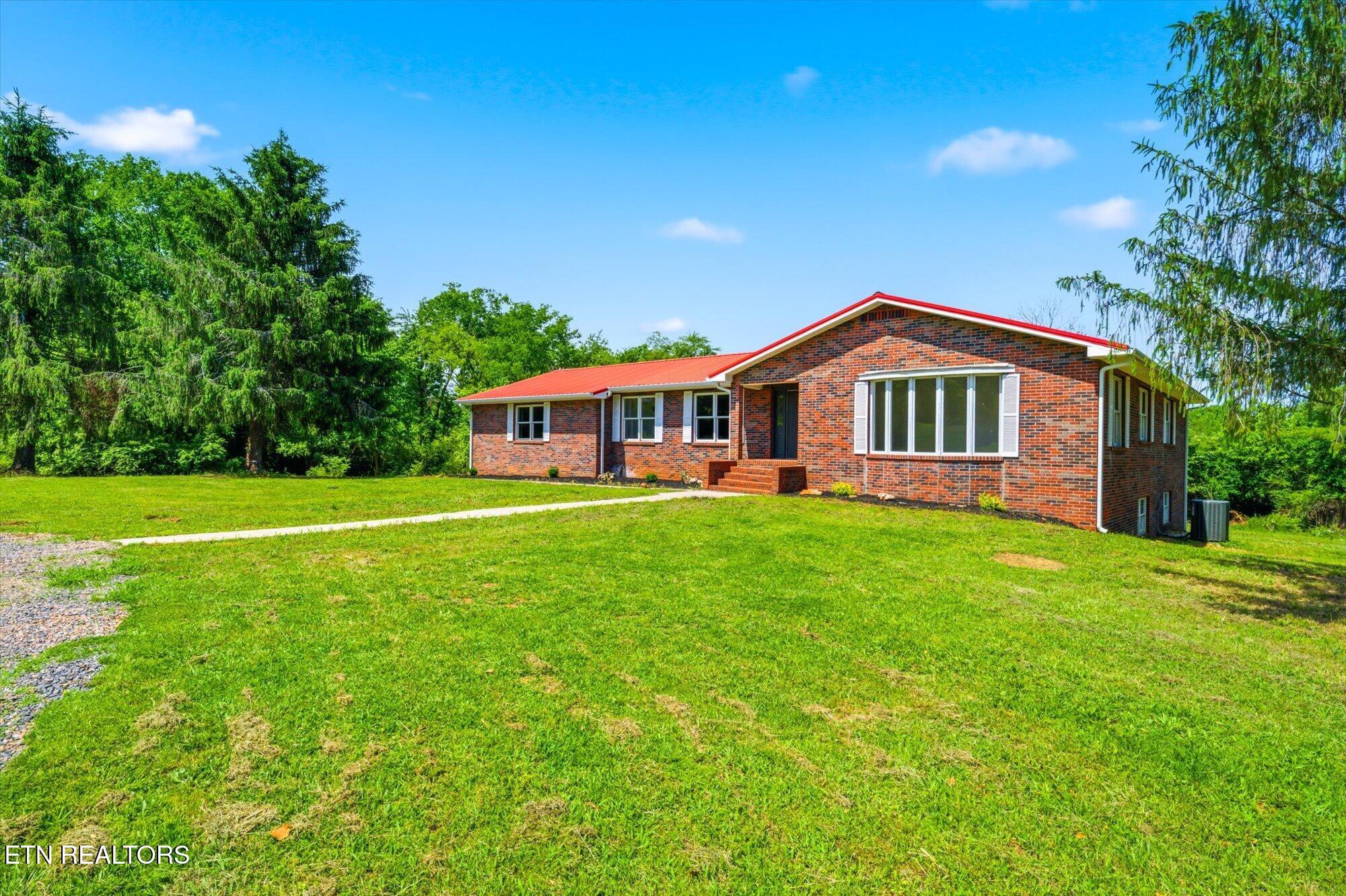 1044 Old Lee Highway Philadelphia TN 37846