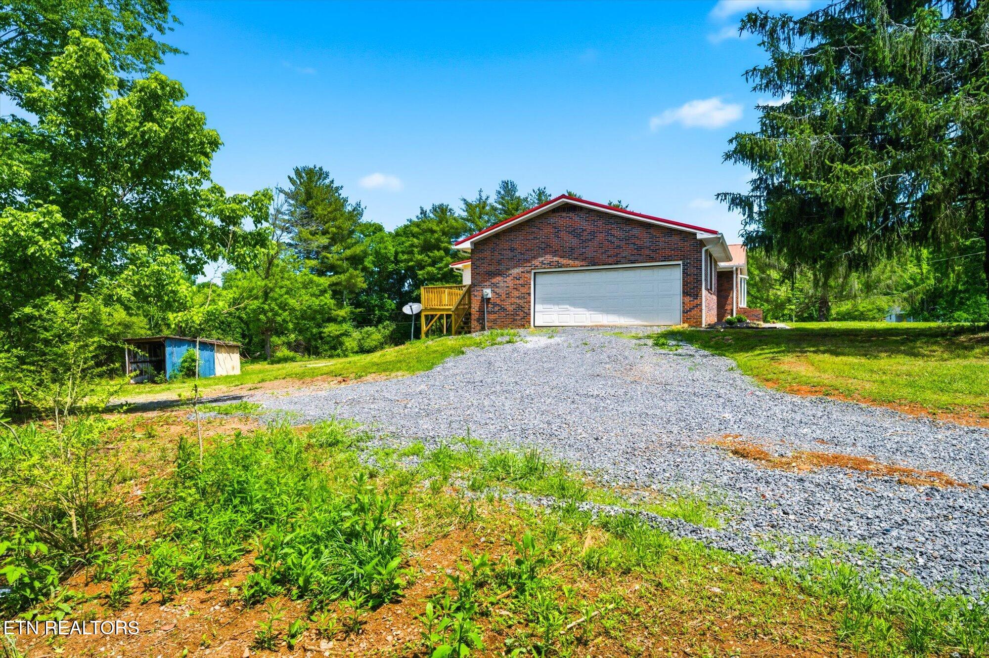 1044 Old Lee Highway Philadelphia TN 37846