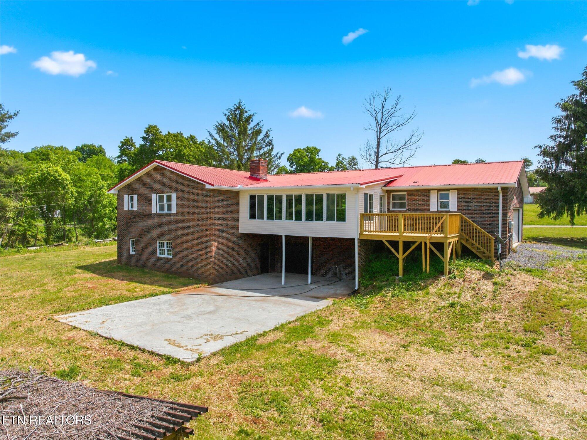 1044 Old Lee Highway Philadelphia TN 37846
