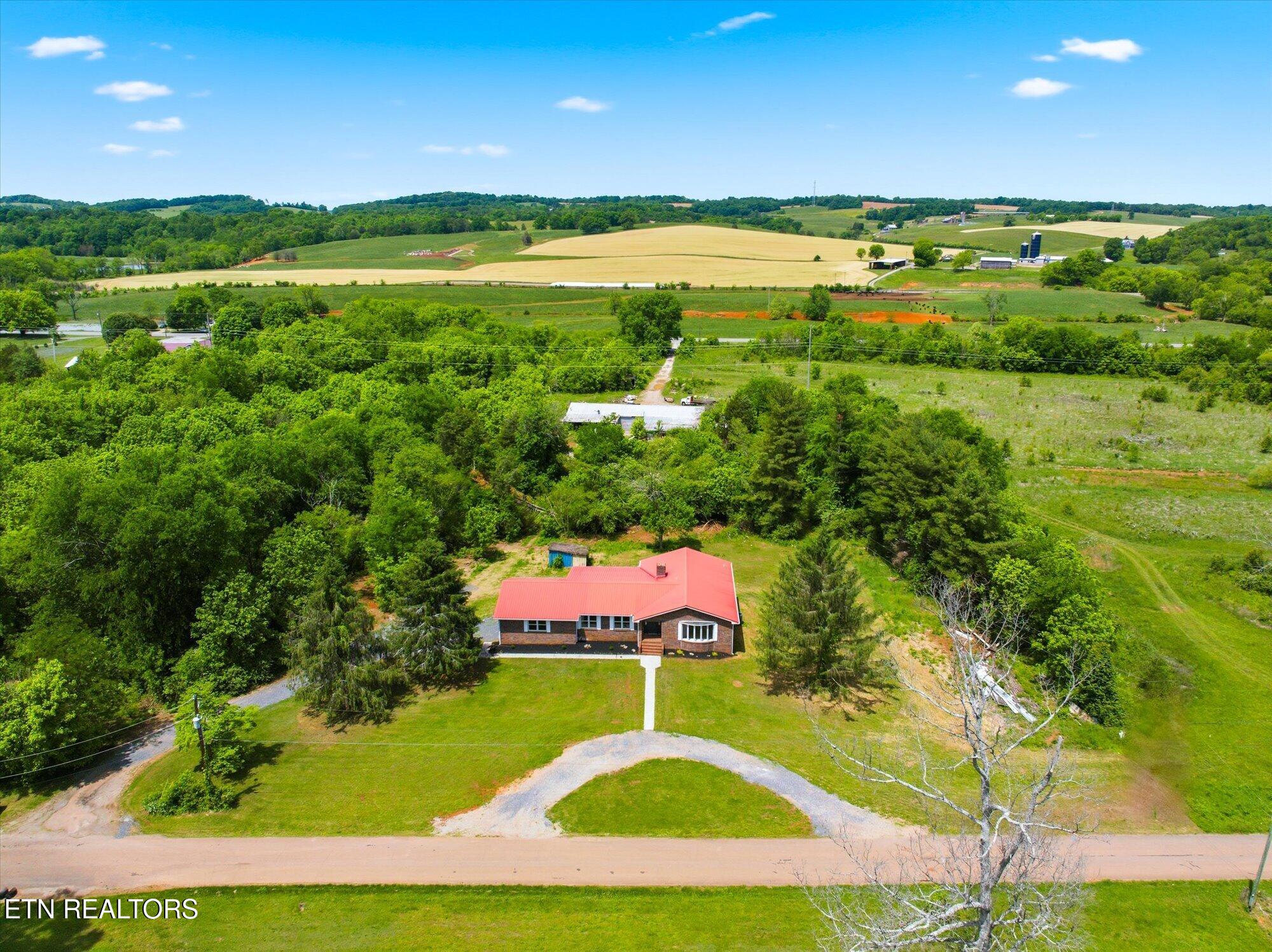 1044 Old Lee Highway Philadelphia TN 37846