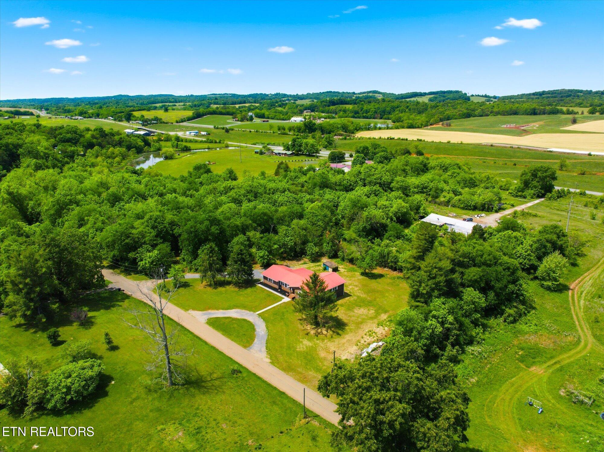1044 Old Lee Highway Philadelphia TN 37846