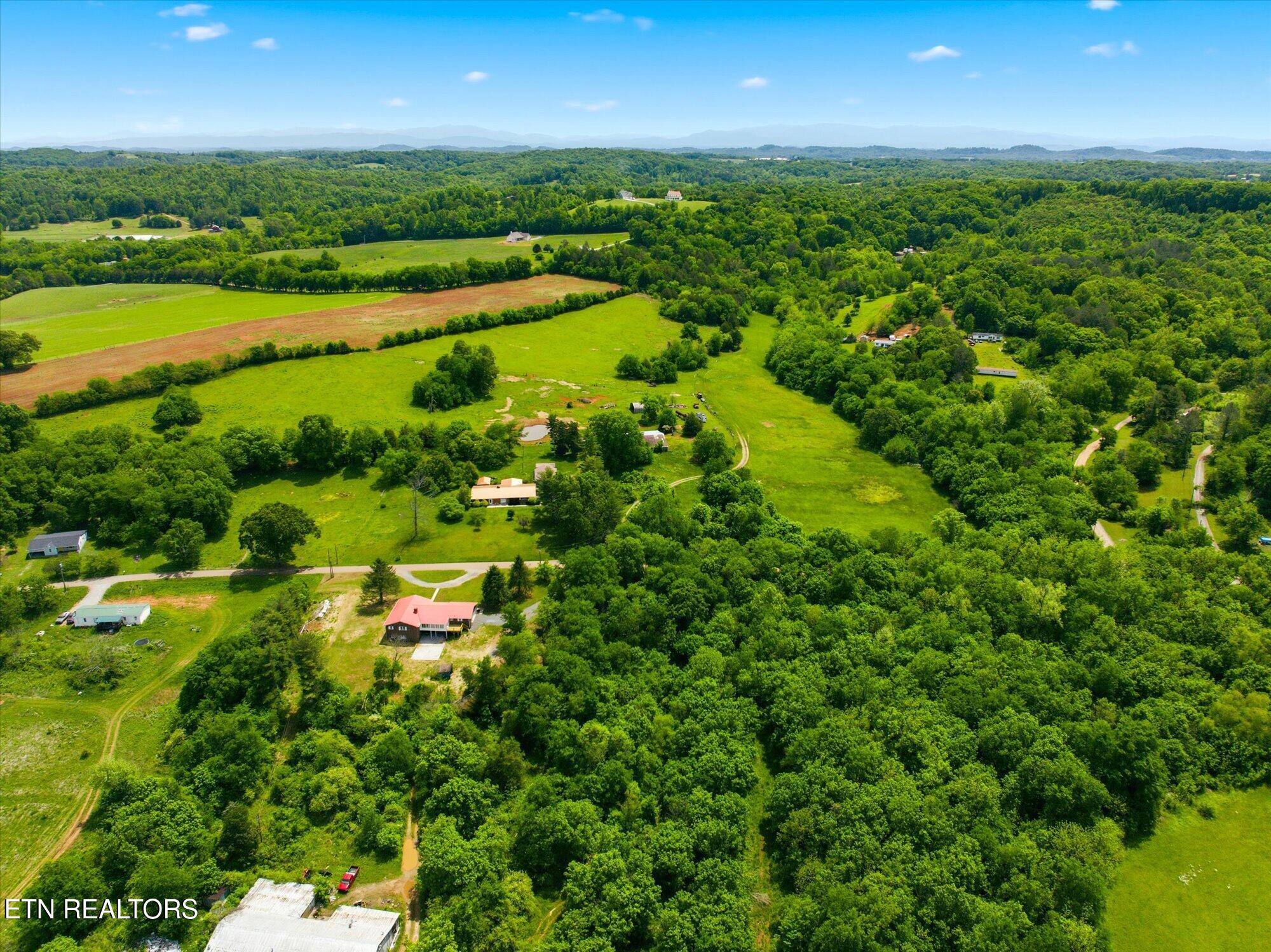 1044 Old Lee Highway Philadelphia TN 37846