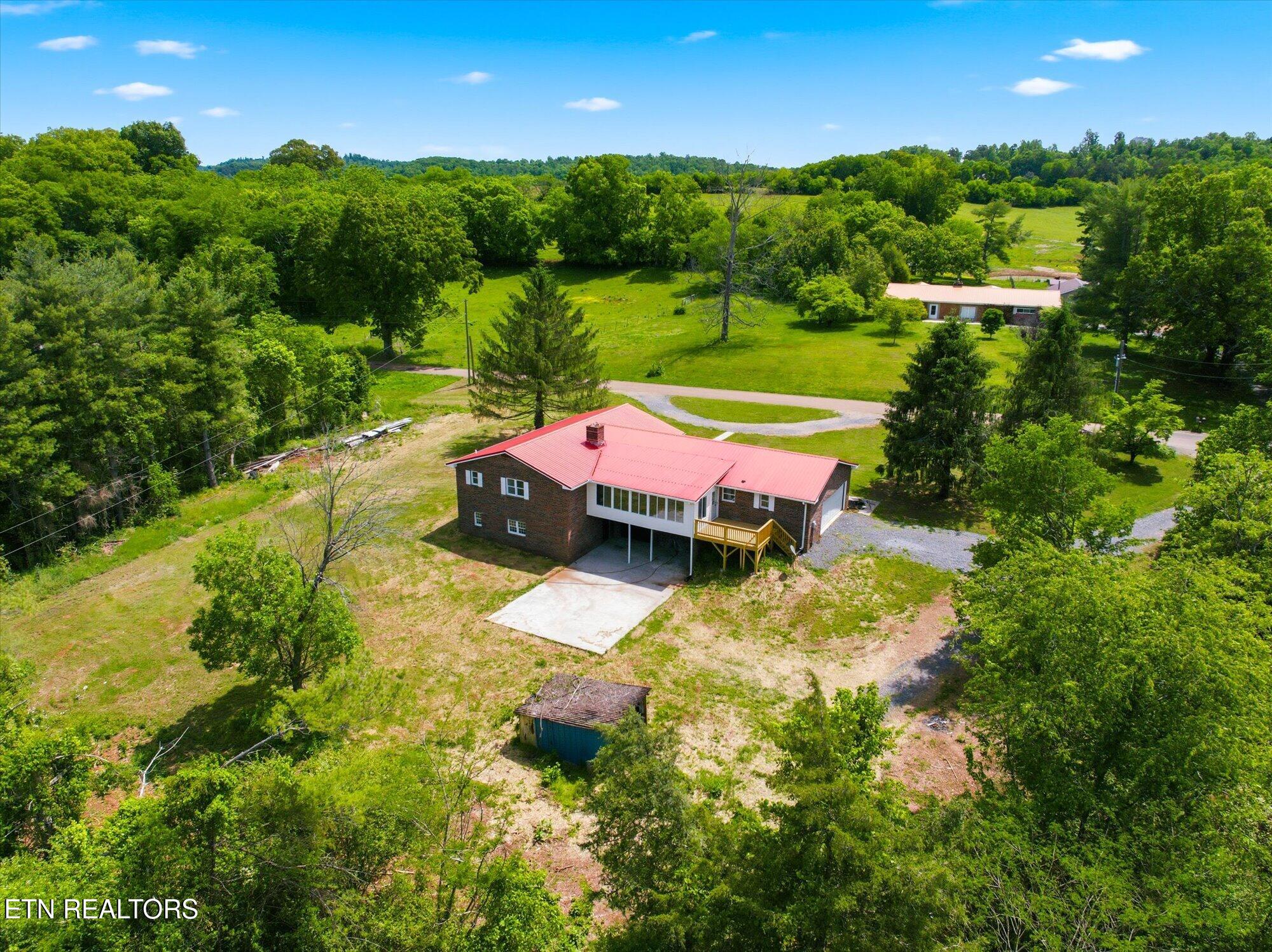 1044 Old Lee Highway Philadelphia TN 37846