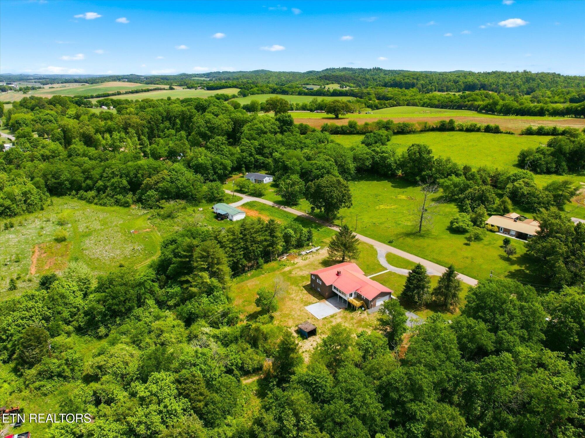 1044 Old Lee Highway Philadelphia TN 37846