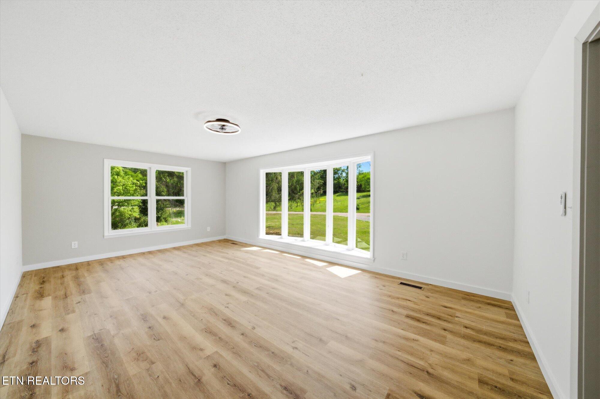 1044 Old Lee Highway Philadelphia TN 37846