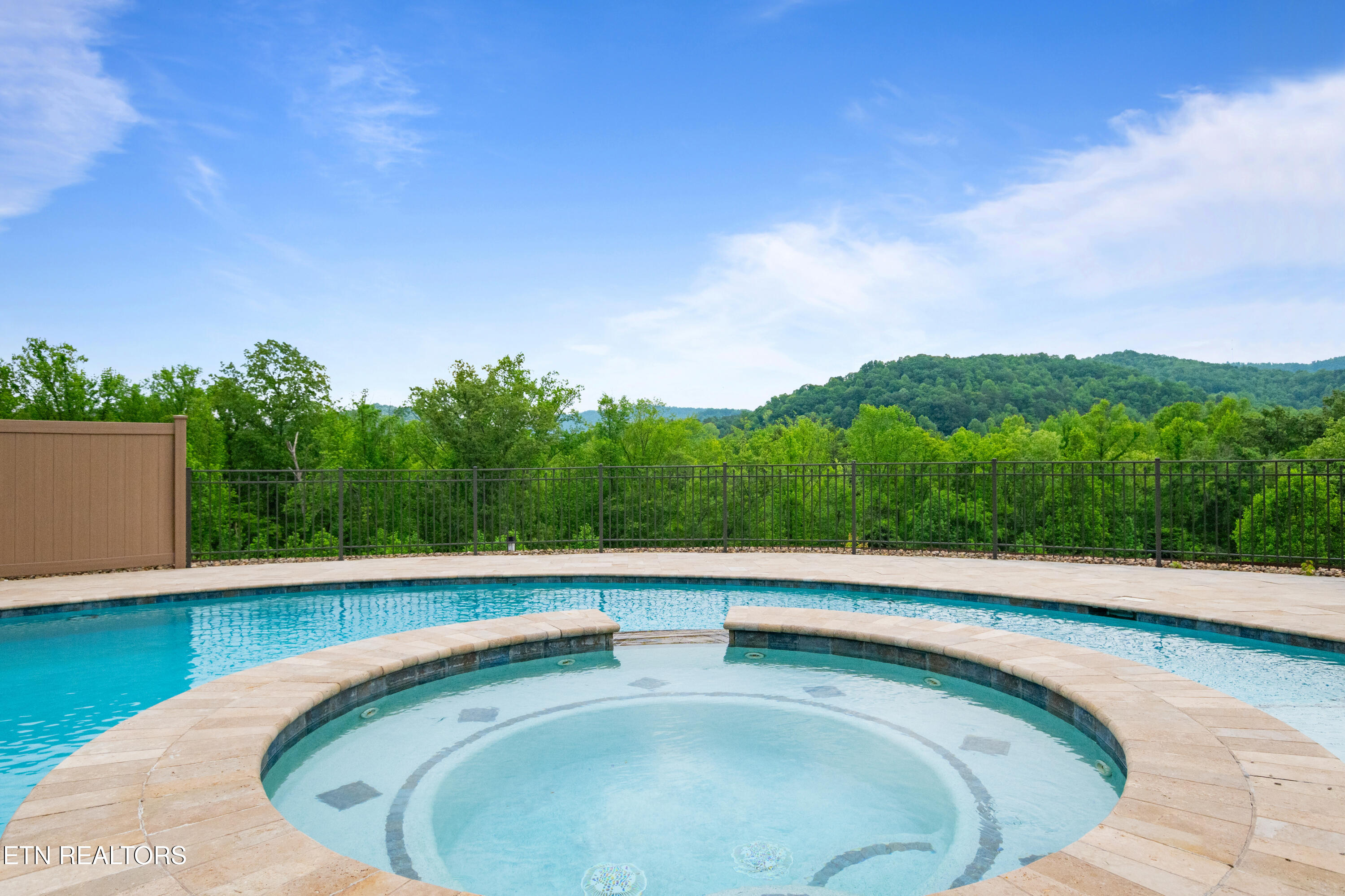 759 Indian Mountain Road Jellico TN 37762