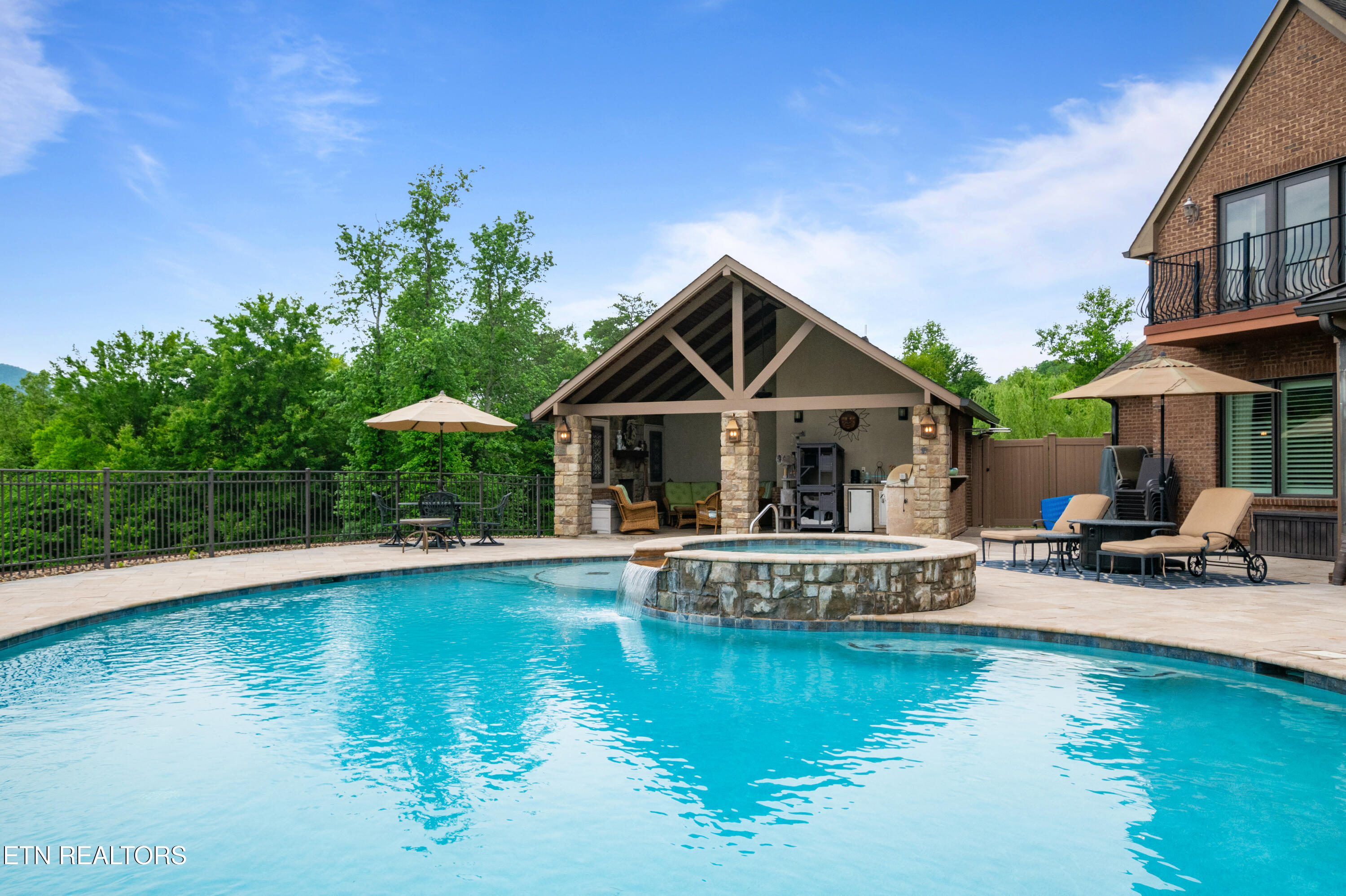 759 Indian Mountain Road Jellico TN 37762