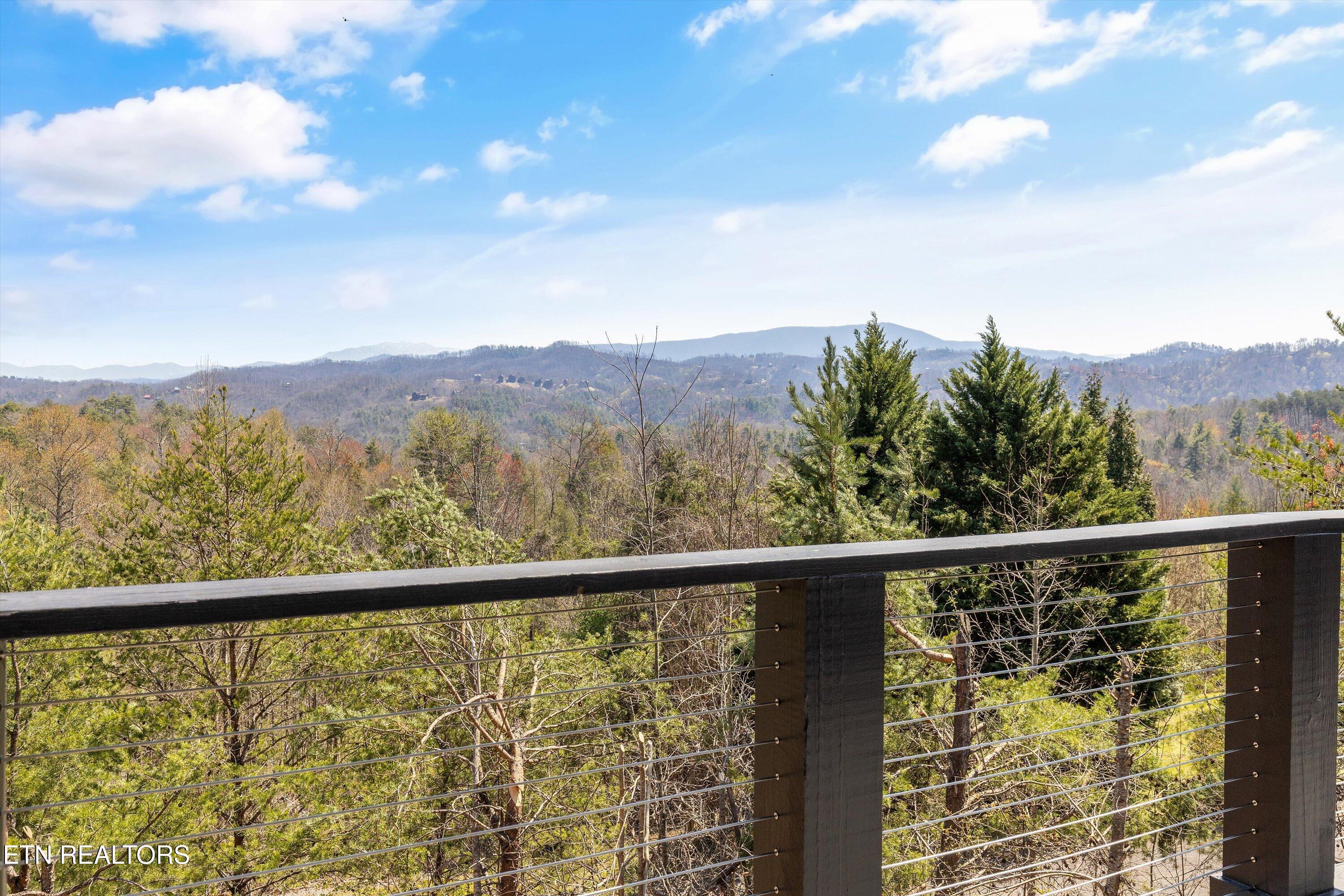 2342 Smoky Vista Way Sevierville TN 37862