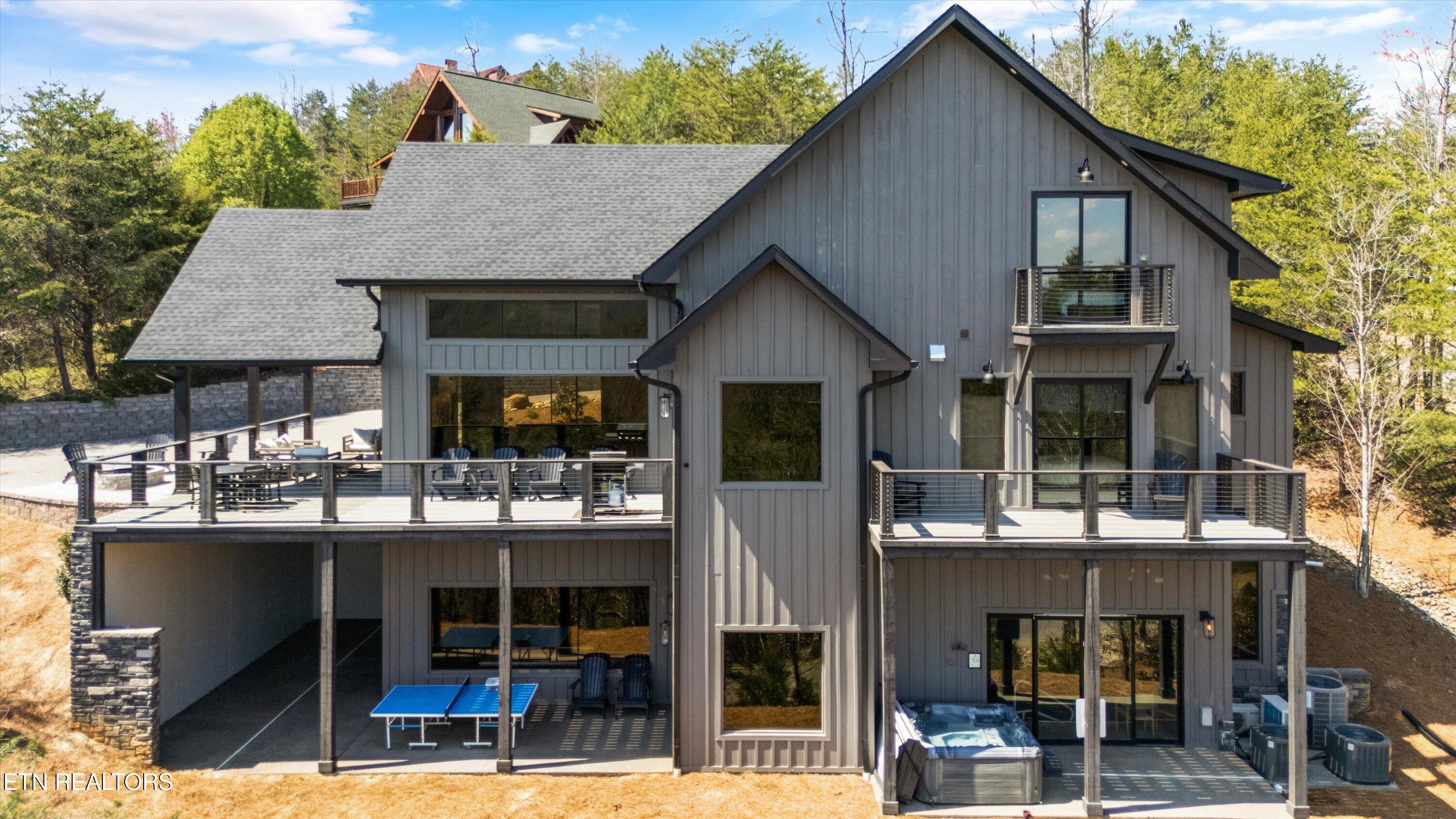 2342 Smoky Vista Way Sevierville TN 37862