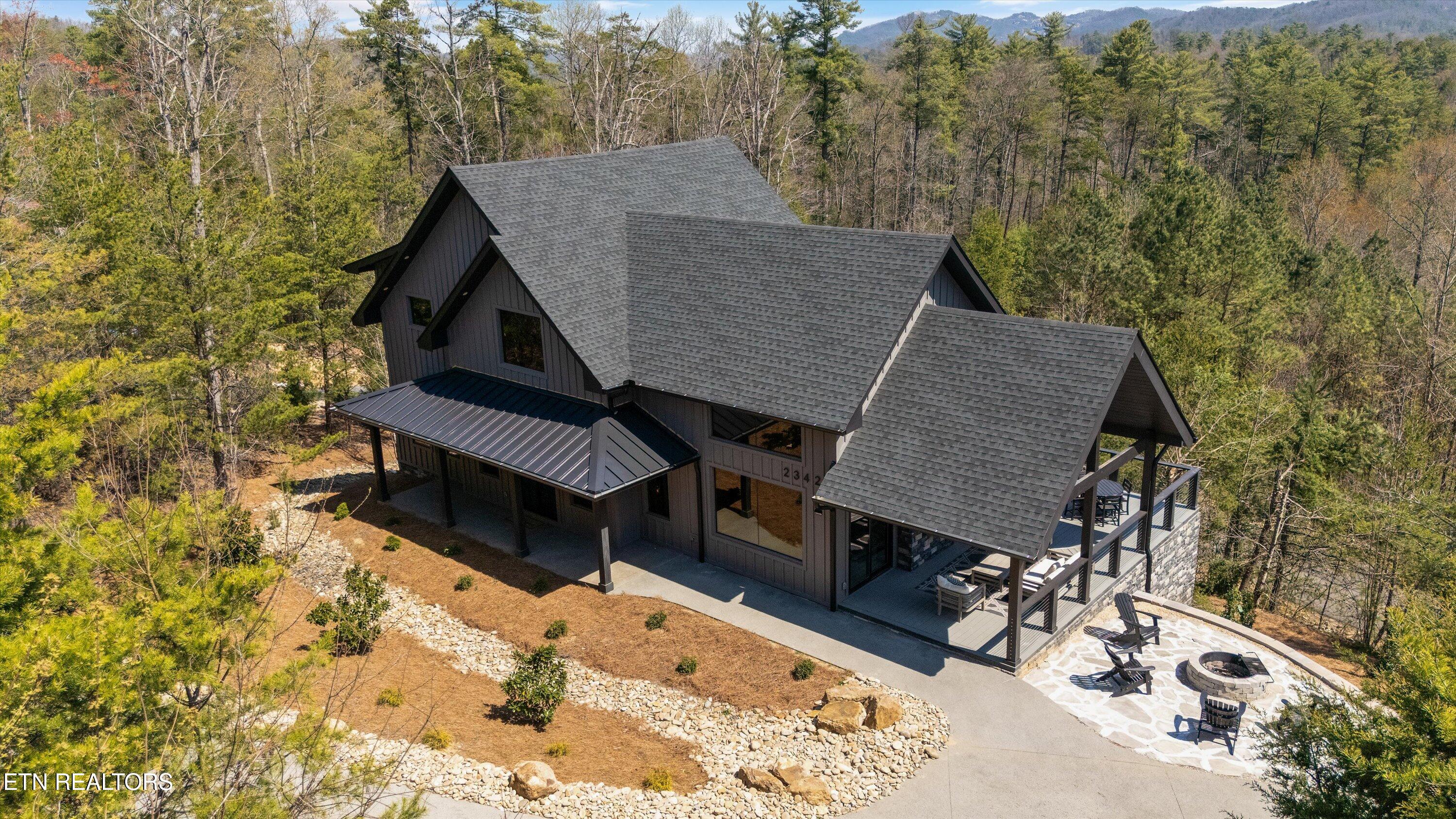 2342 Smoky Vista Way Sevierville TN 37862
