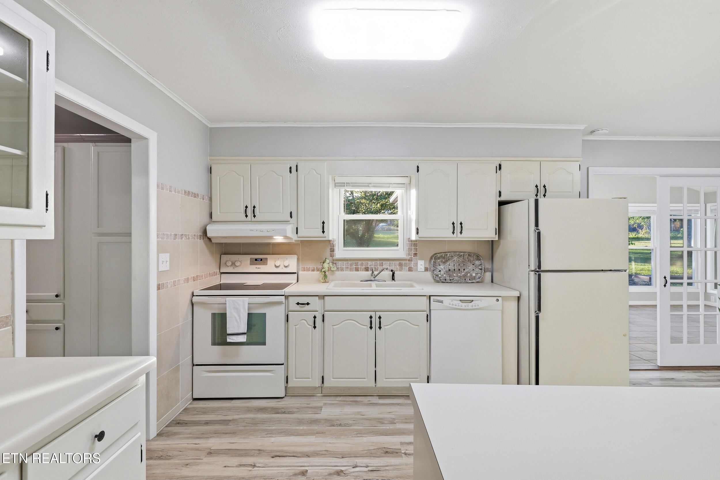 819 Rutledge Pike Blaine TN 37709