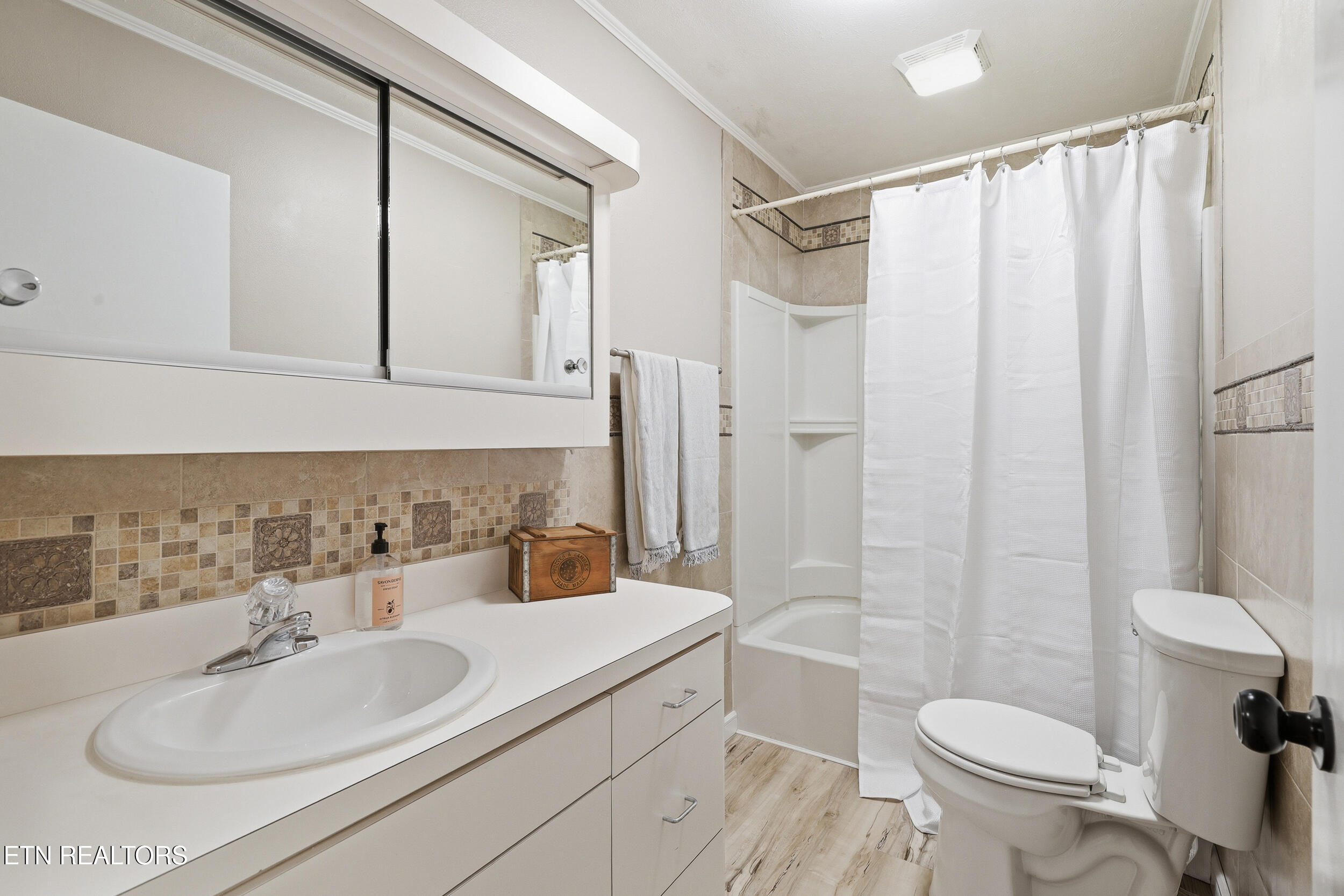819 Rutledge Pike Blaine TN 37709