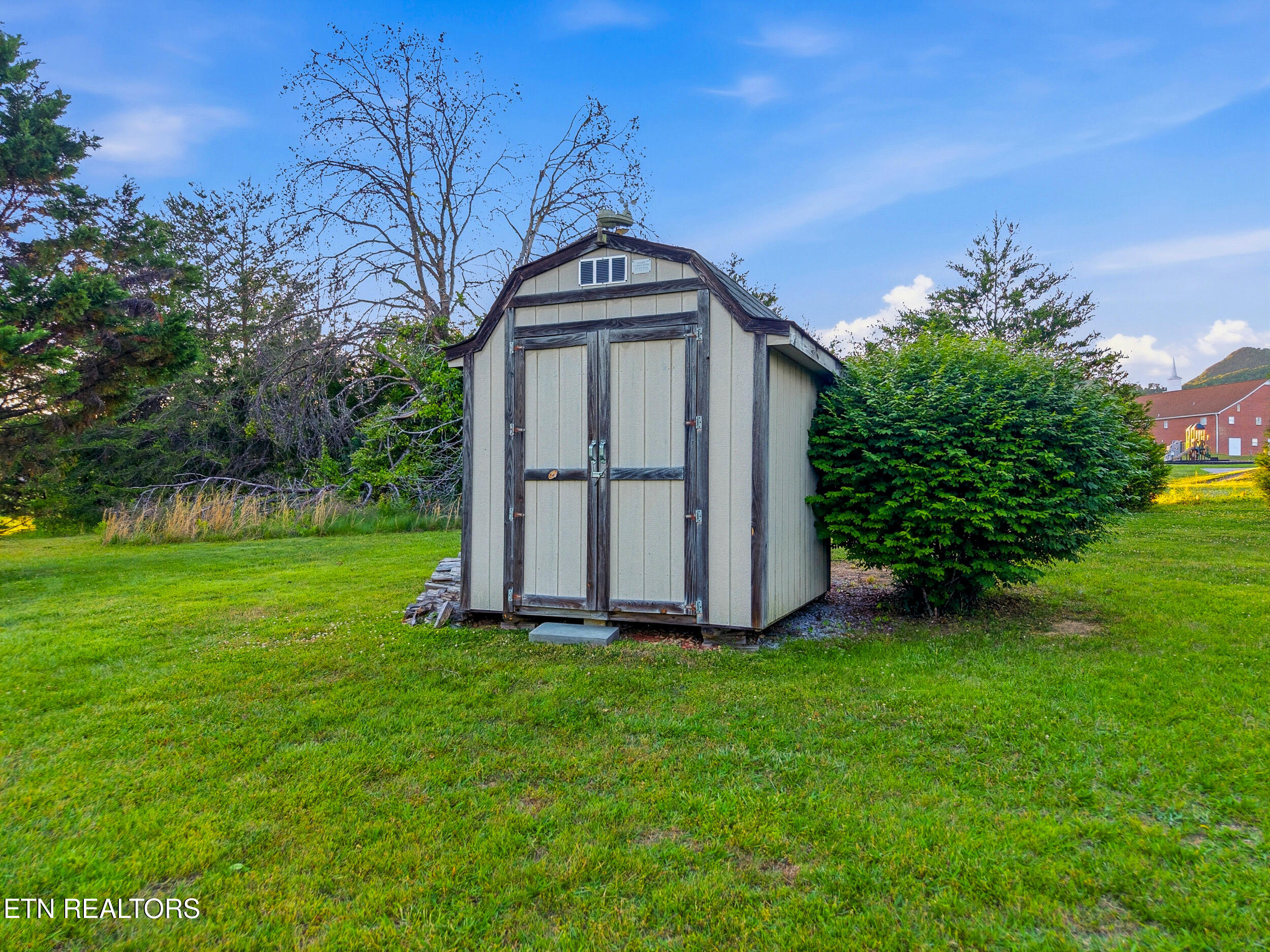 819 Rutledge Pike Blaine TN 37709
