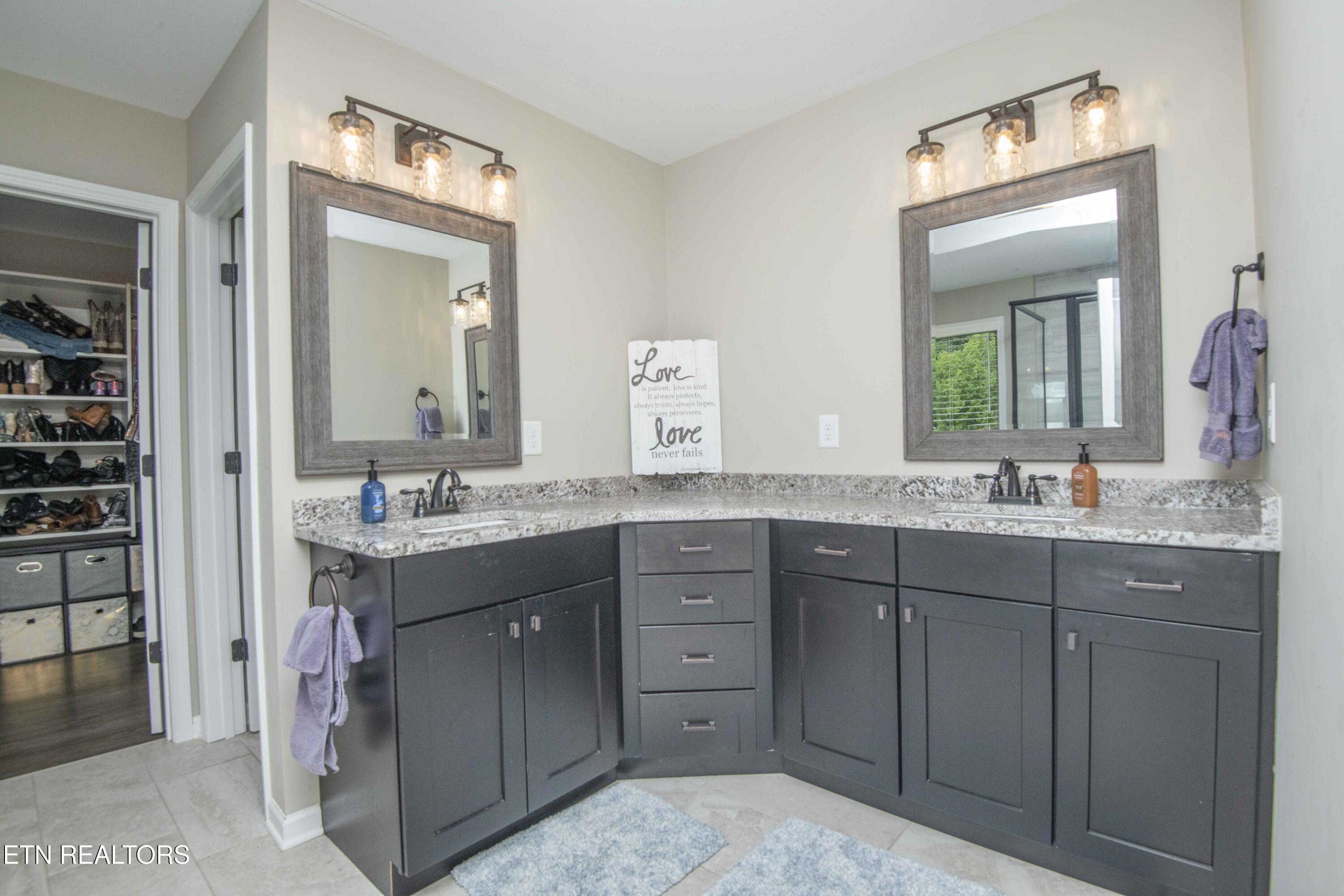 1905 Highlands Ridge Lane Knoxville TN 37932
