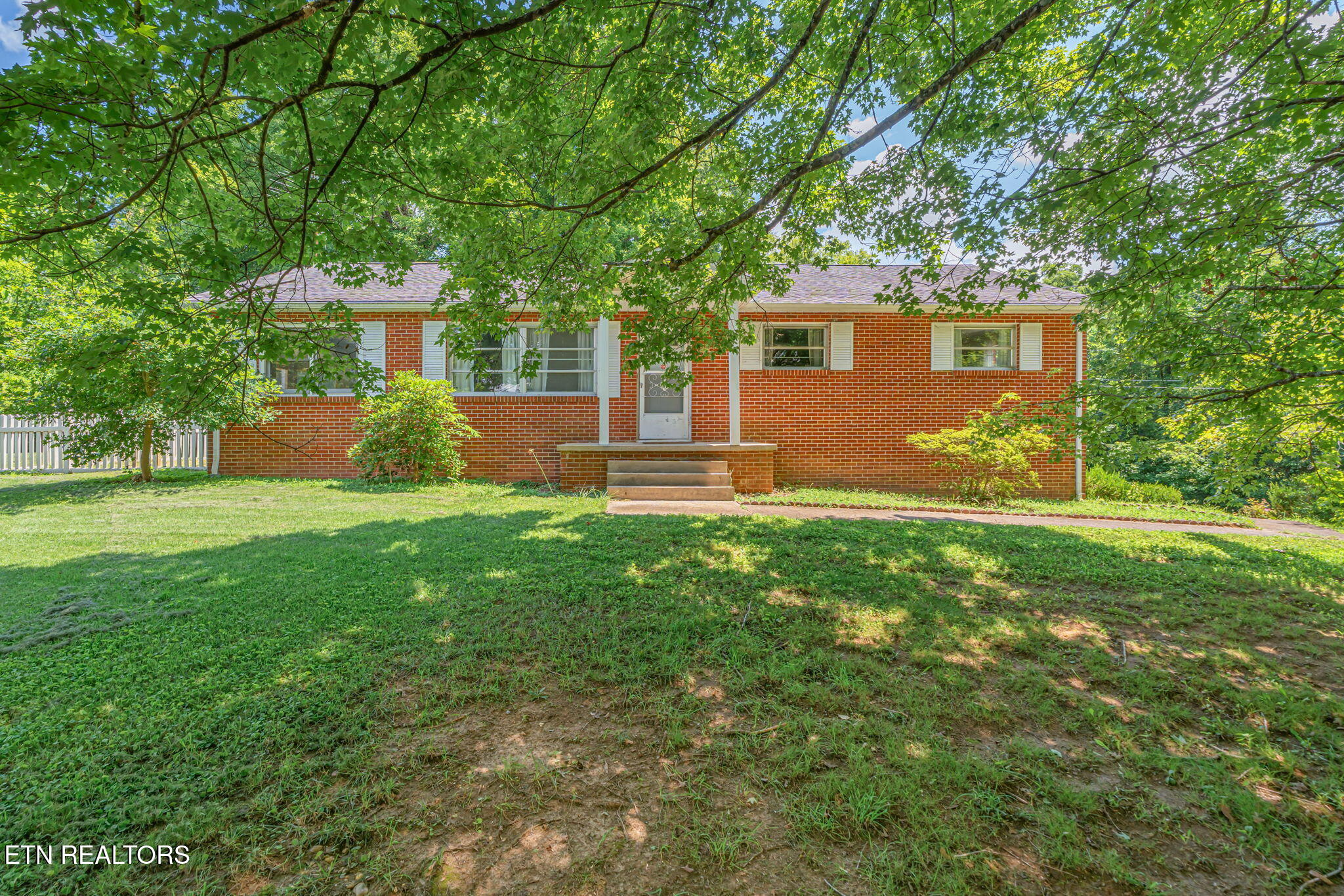1812 E Governor John Sevier Highway Knoxville TN 37920