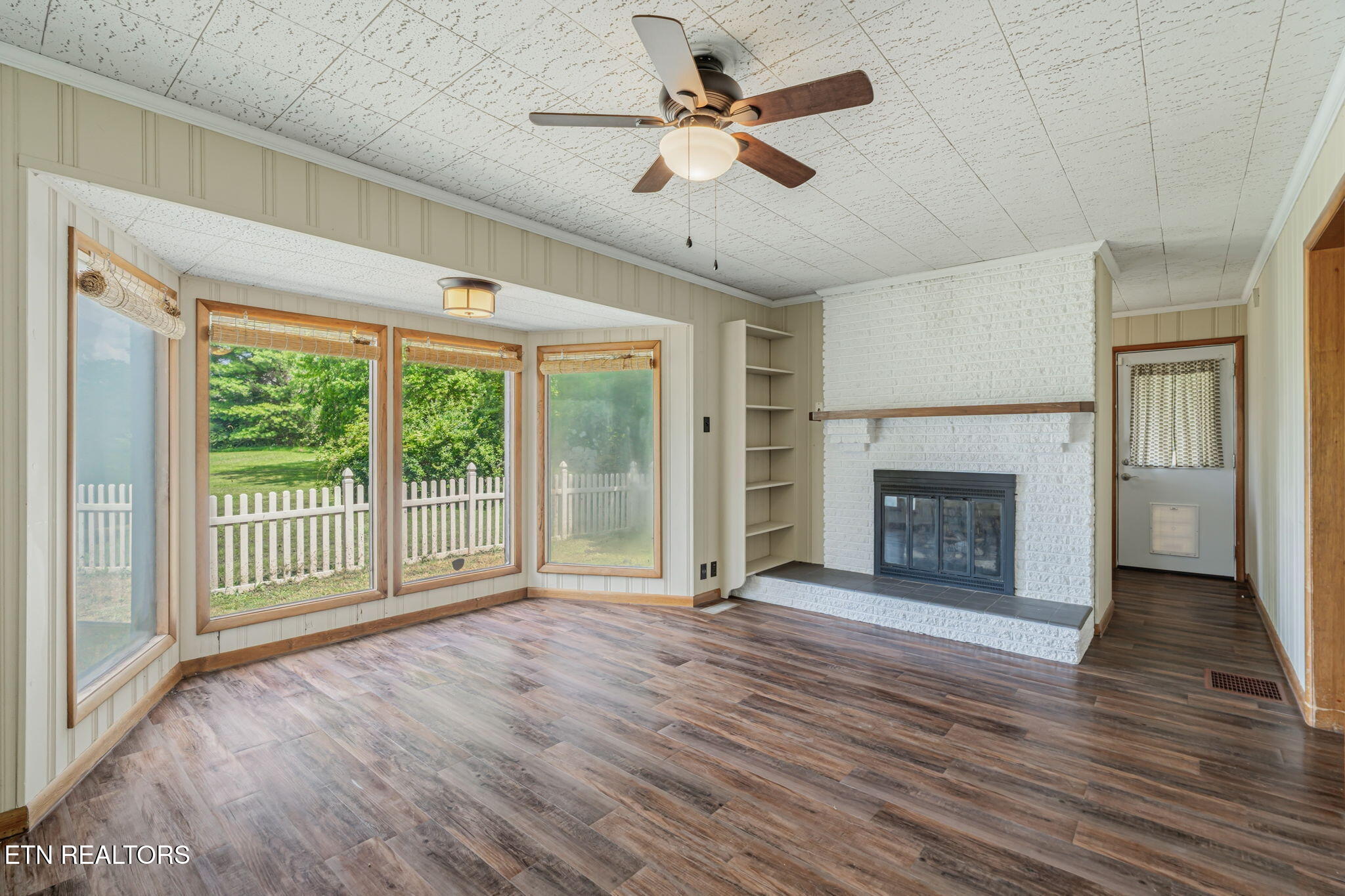1812 E Governor John Sevier Highway Knoxville TN 37920