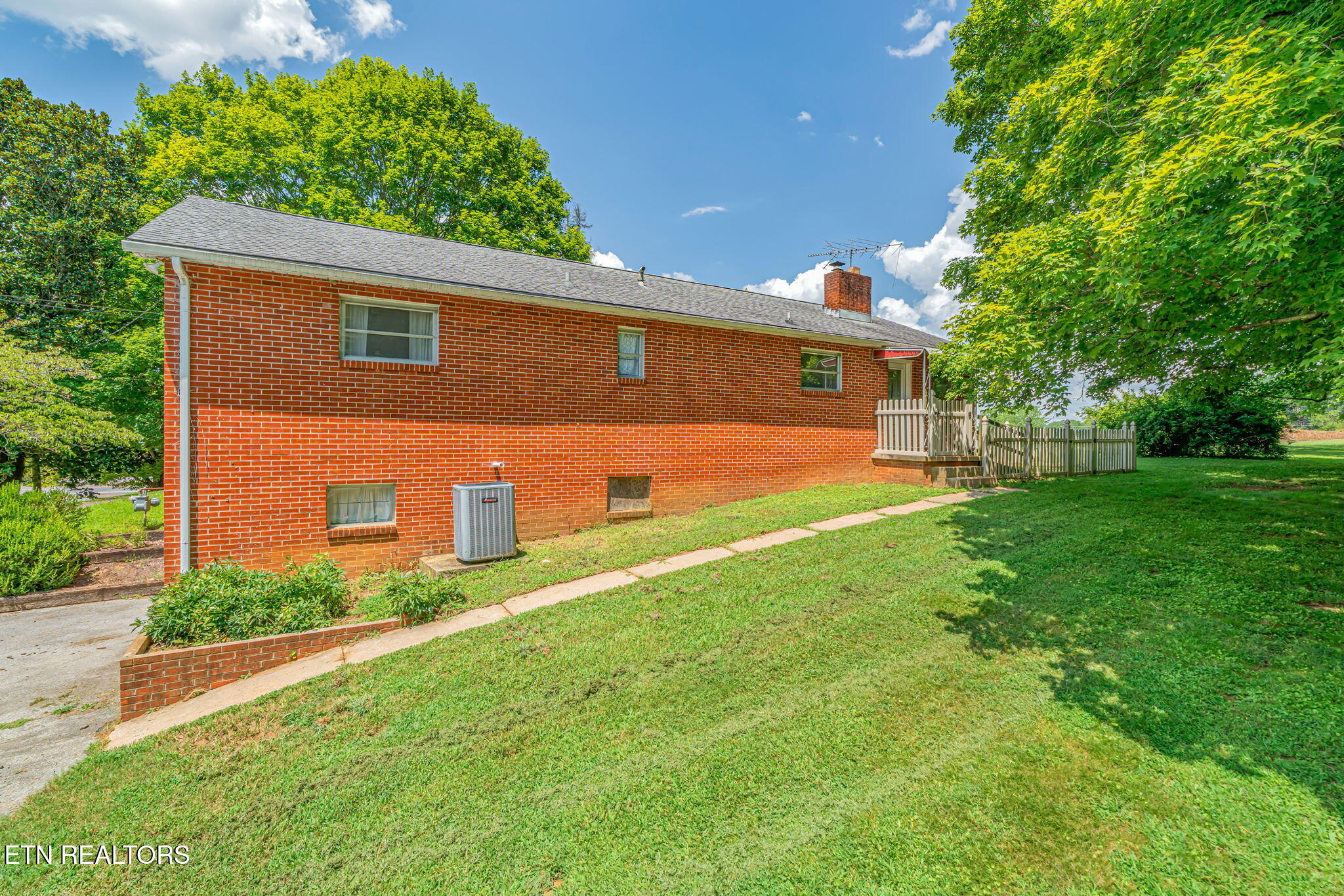 1812 E Governor John Sevier Highway Knoxville TN 37920