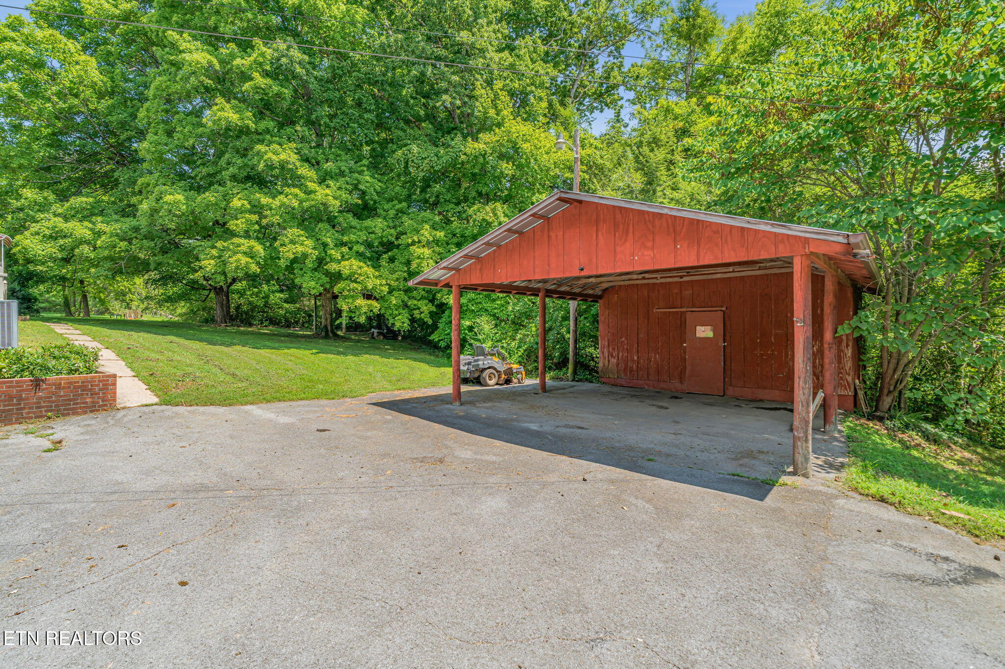 1812 E Governor John Sevier Highway Knoxville TN 37920