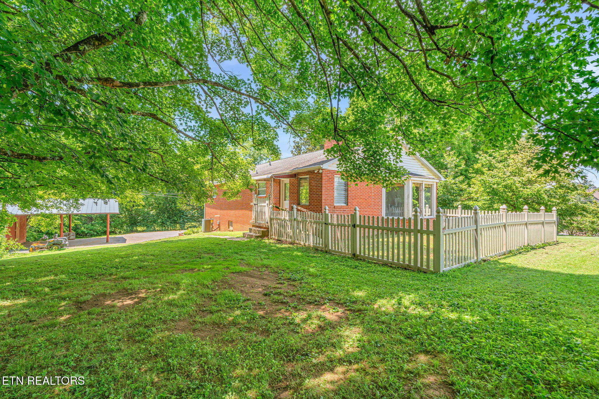 1812 E Governor John Sevier Highway Knoxville TN 37920