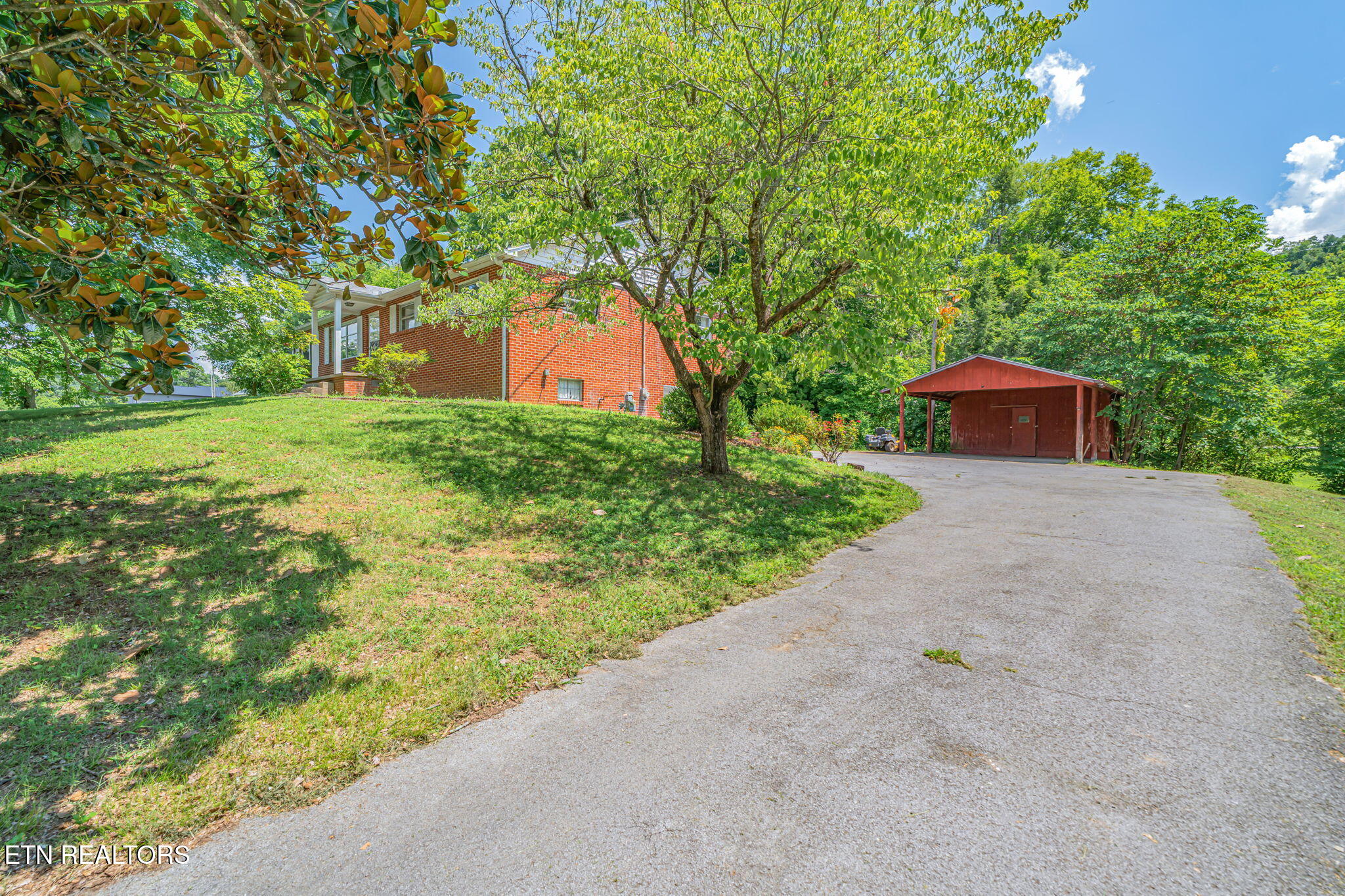 1812 E Governor John Sevier Highway Knoxville TN 37920