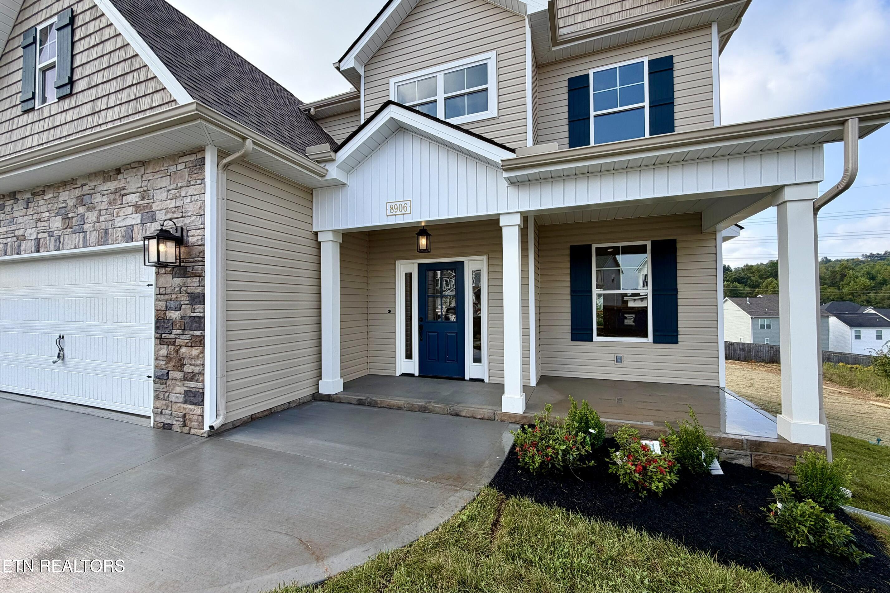 8906 Queensdale Lane Knoxville TN 37924