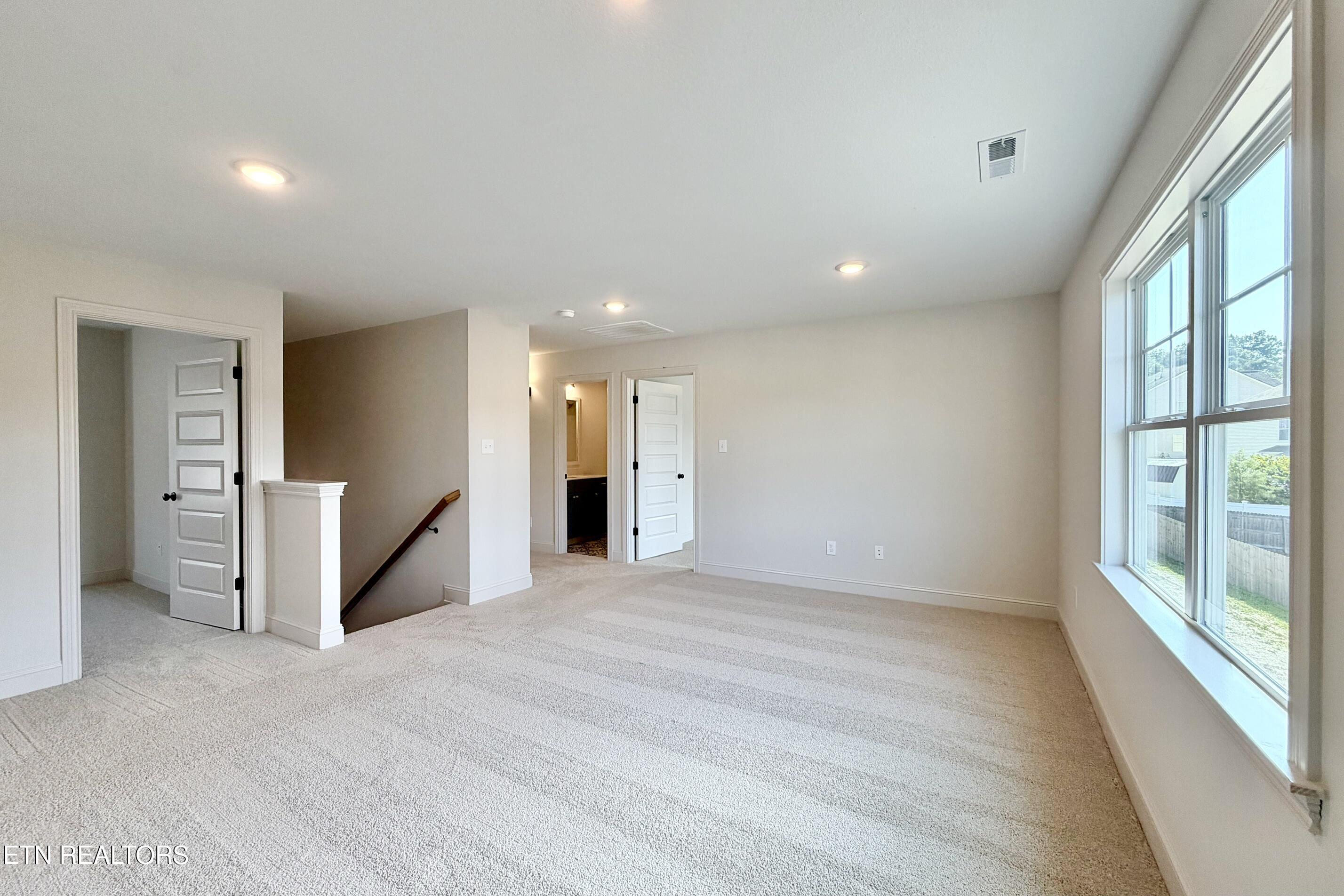 8906 Queensdale Lane Knoxville TN 37924