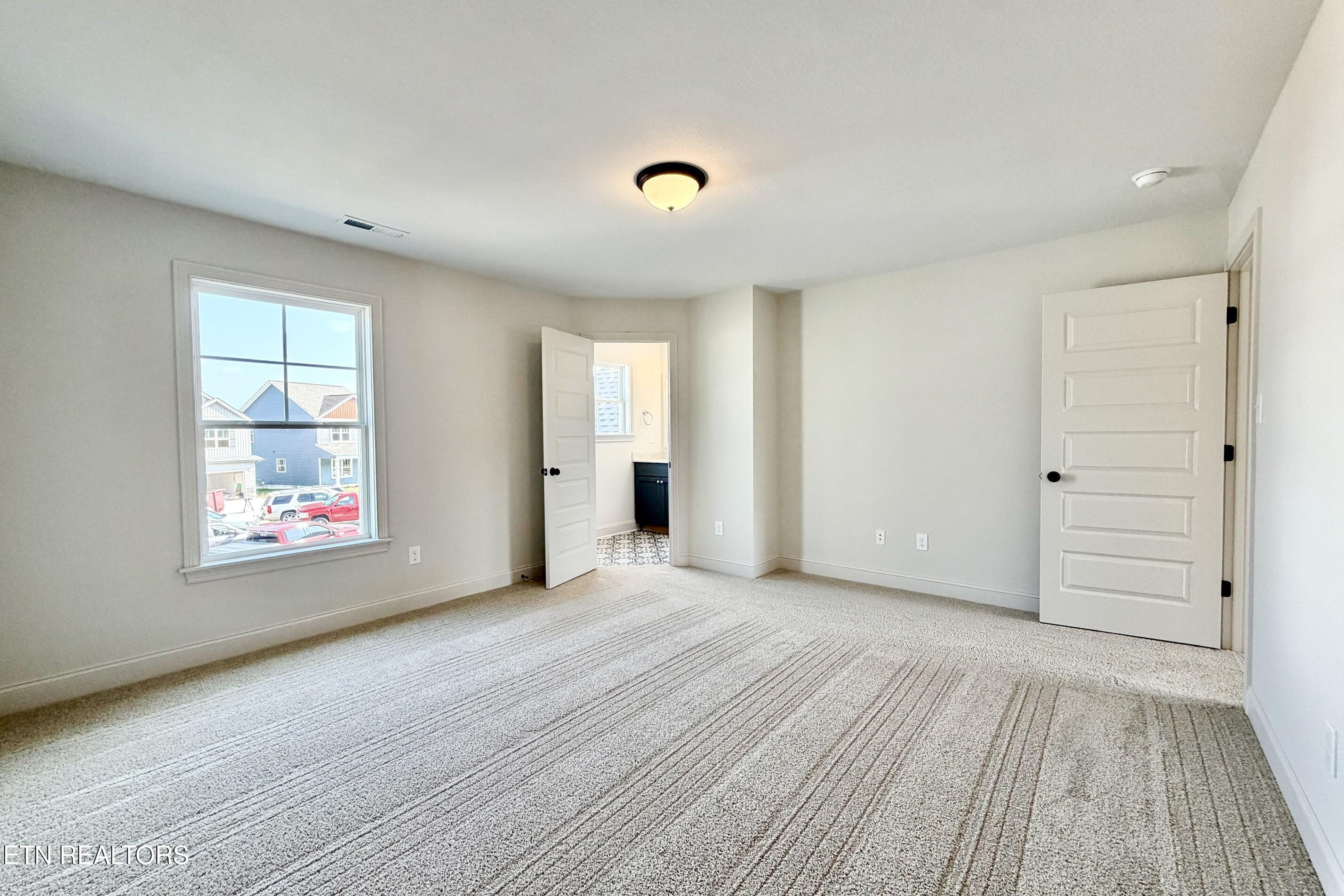 8906 Queensdale Lane Knoxville TN 37924