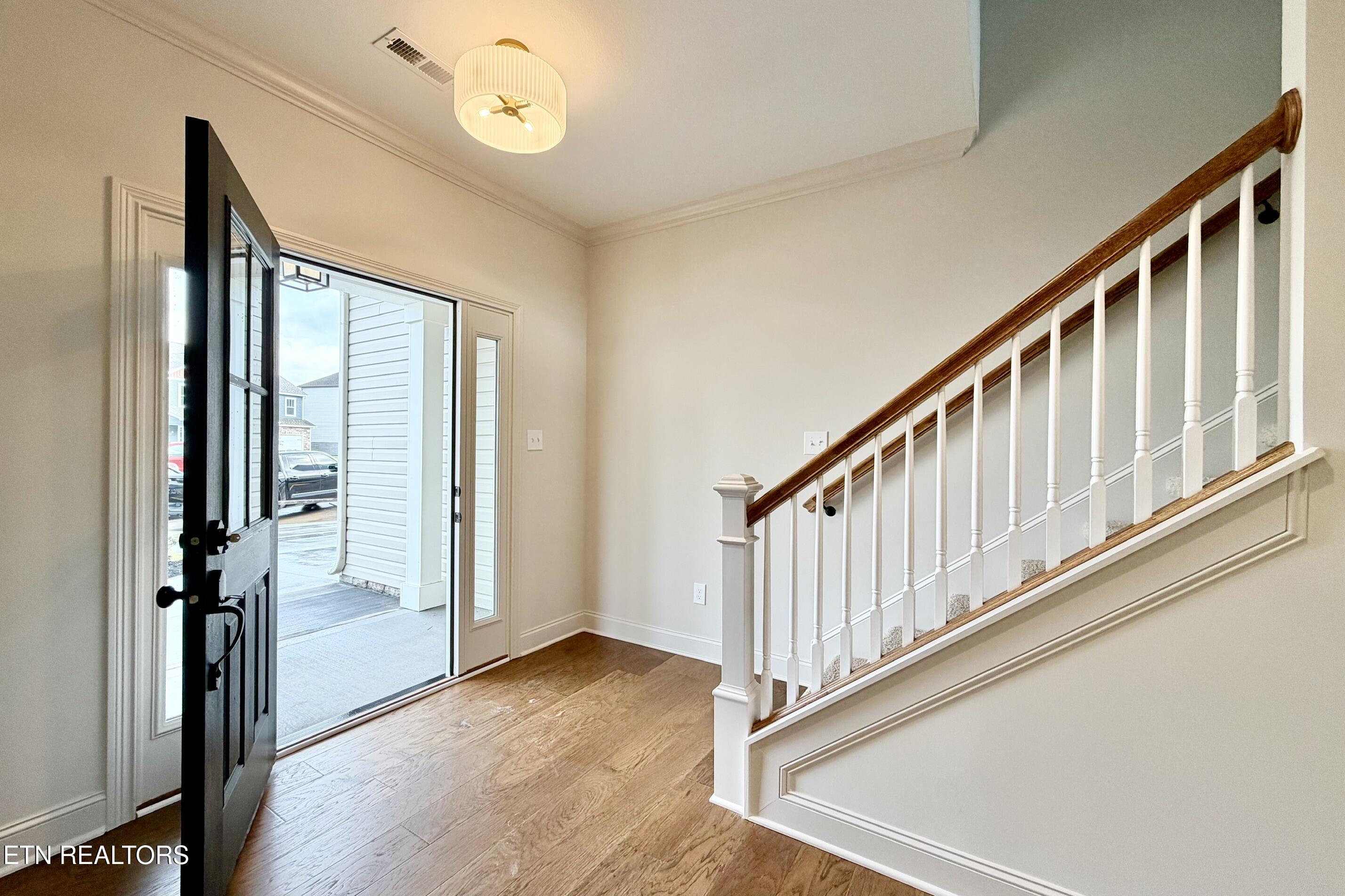 8906 Queensdale Lane Knoxville TN 37924