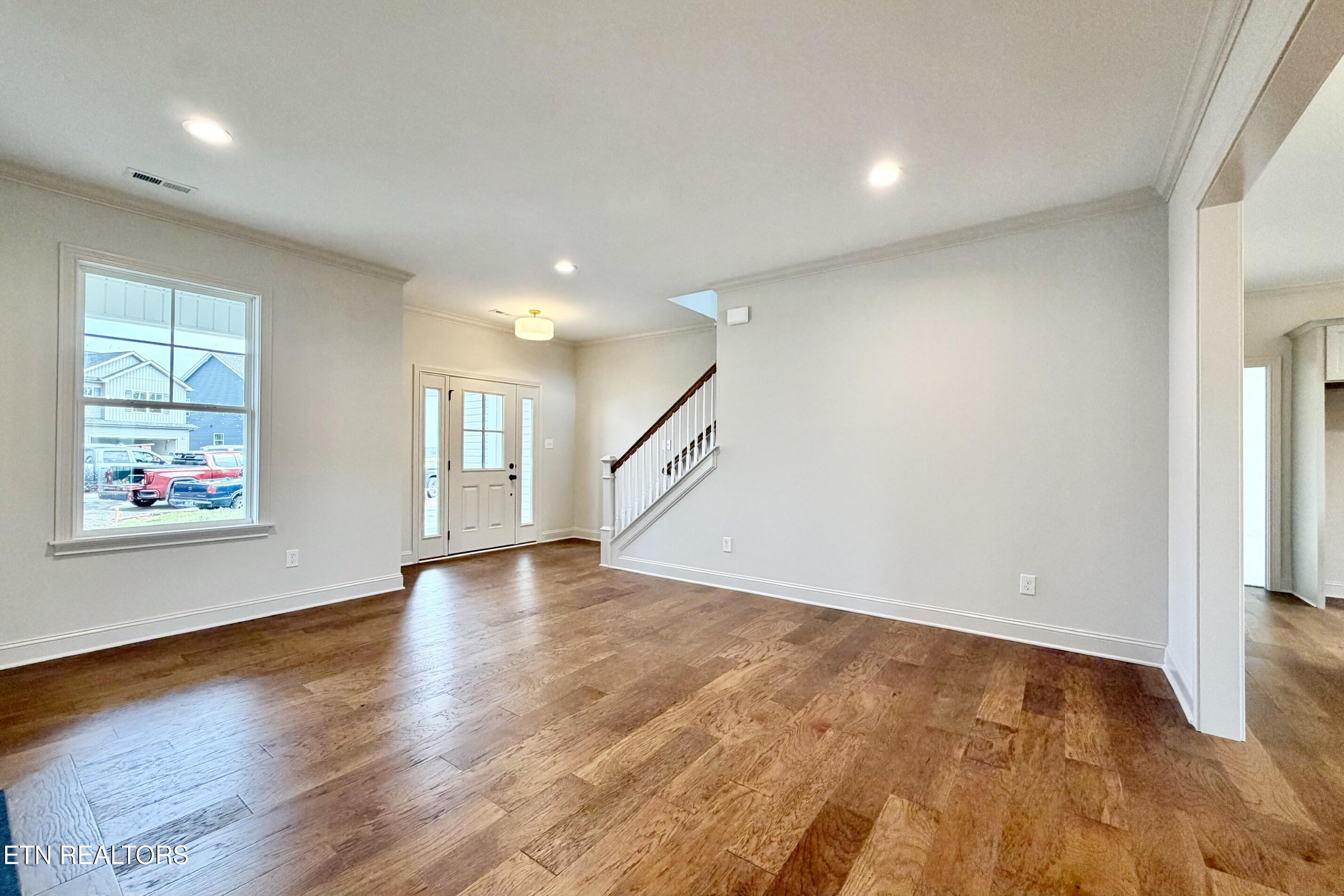 8906 Queensdale Lane Knoxville TN 37924