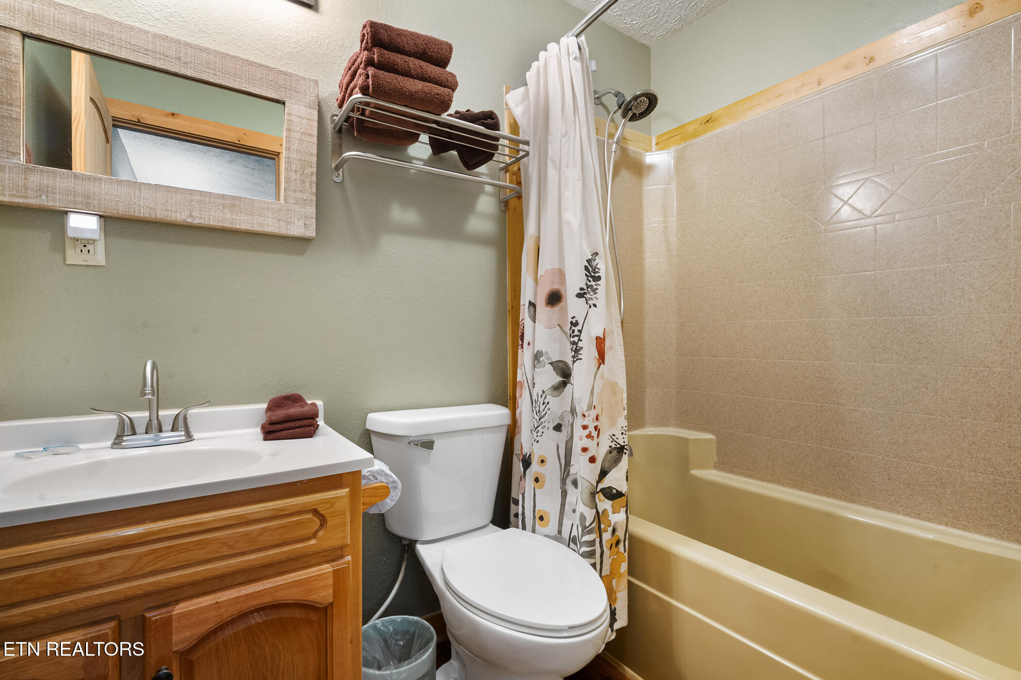 2230 Cove Creek Drive Sevierville TN 37862