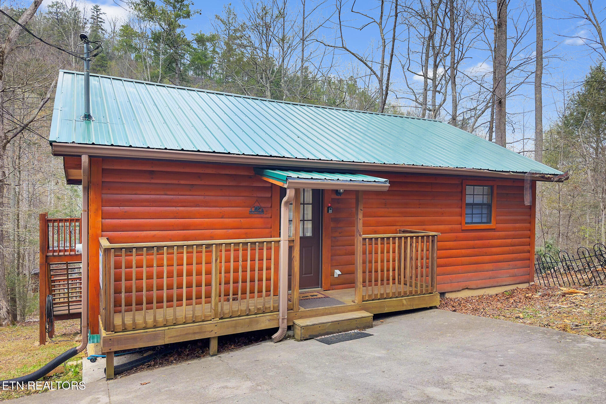 2230 Cove Creek Drive Sevierville TN 37862