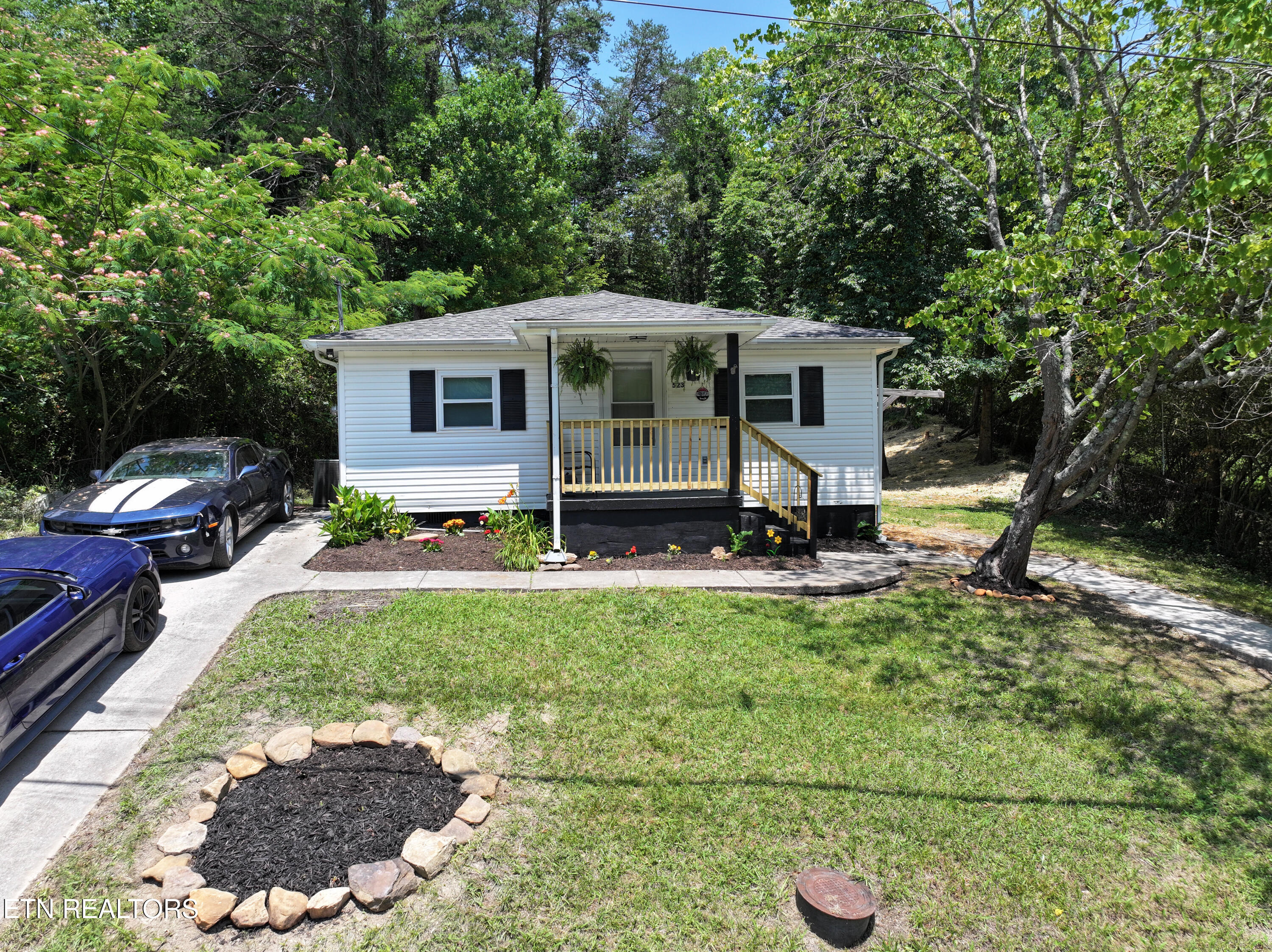 523 W Broad Street Clinton TN 37716