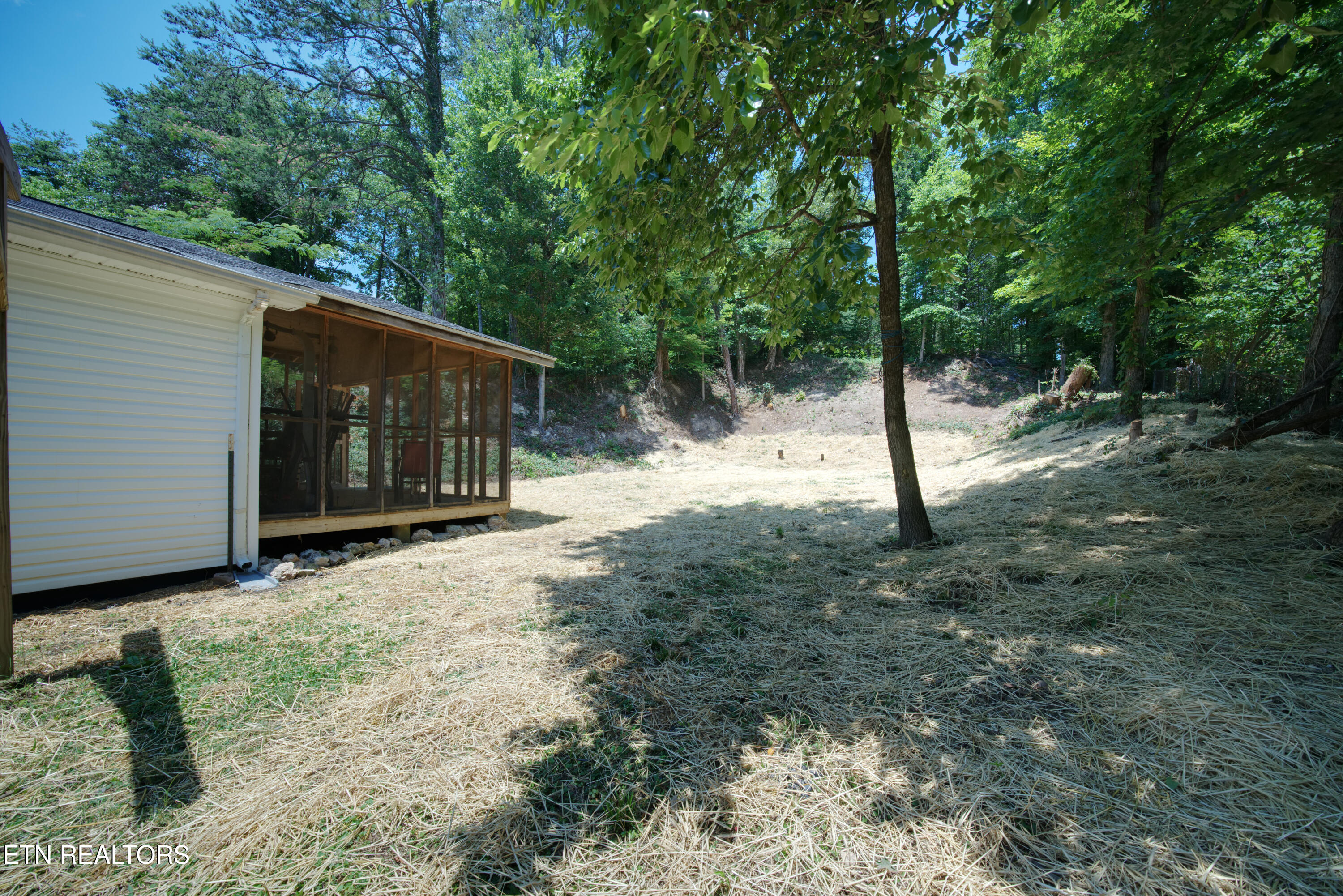 523 W Broad Street Clinton TN 37716