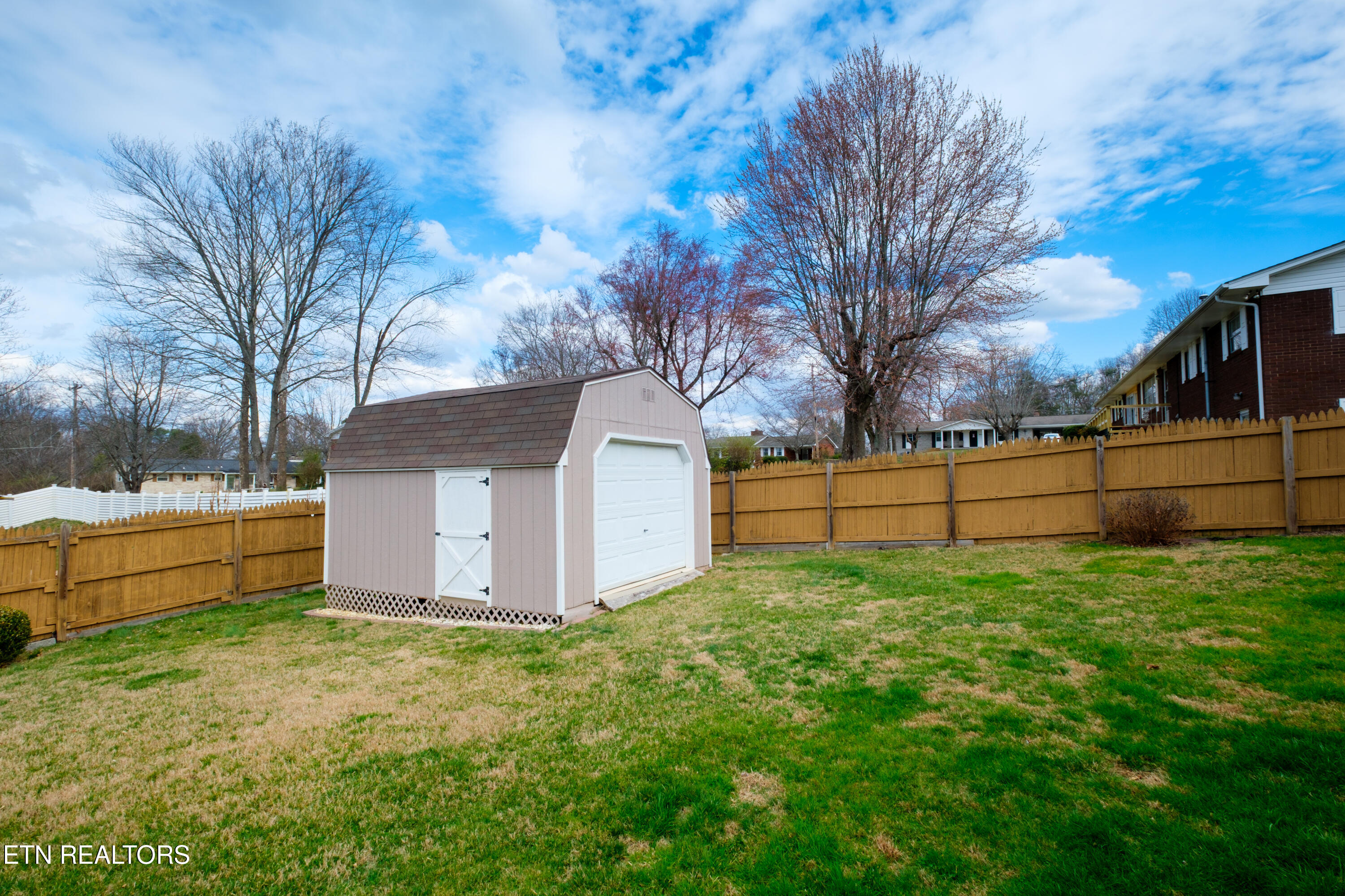 1821 Russell Street Morristown TN 37813