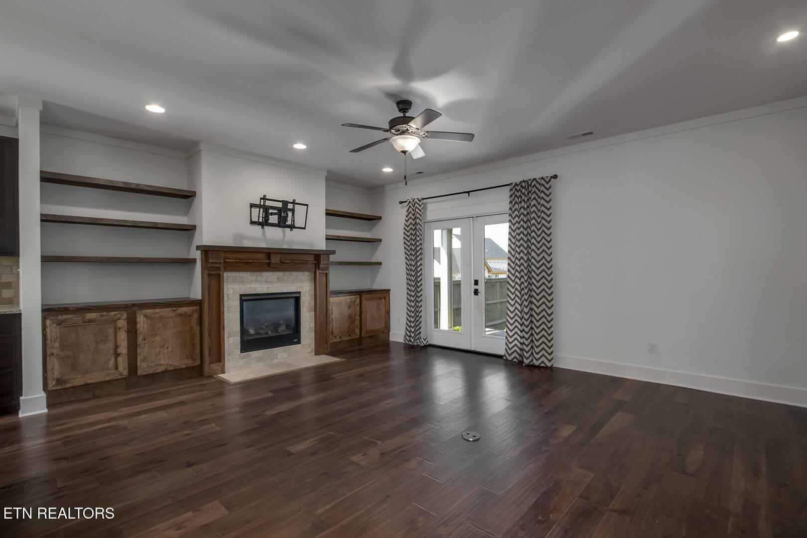 484 Bobcat Run Drive Loudon TN 37774