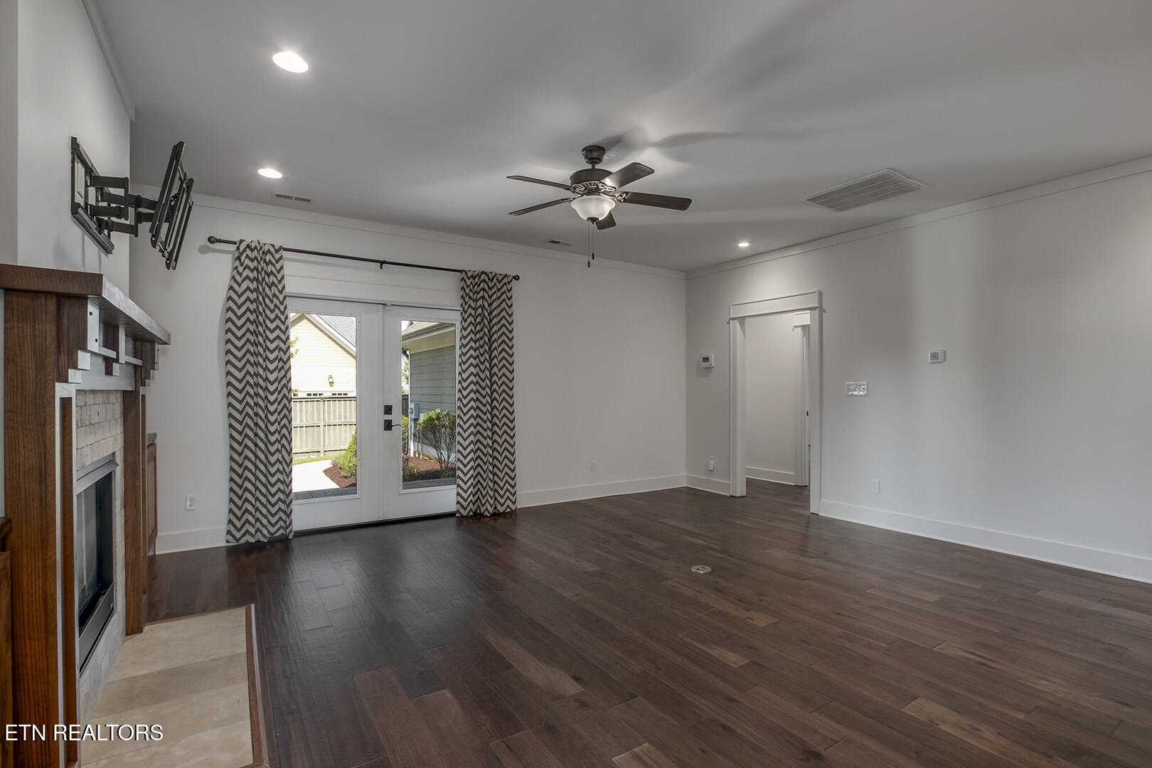 484 Bobcat Run Drive Loudon TN 37774