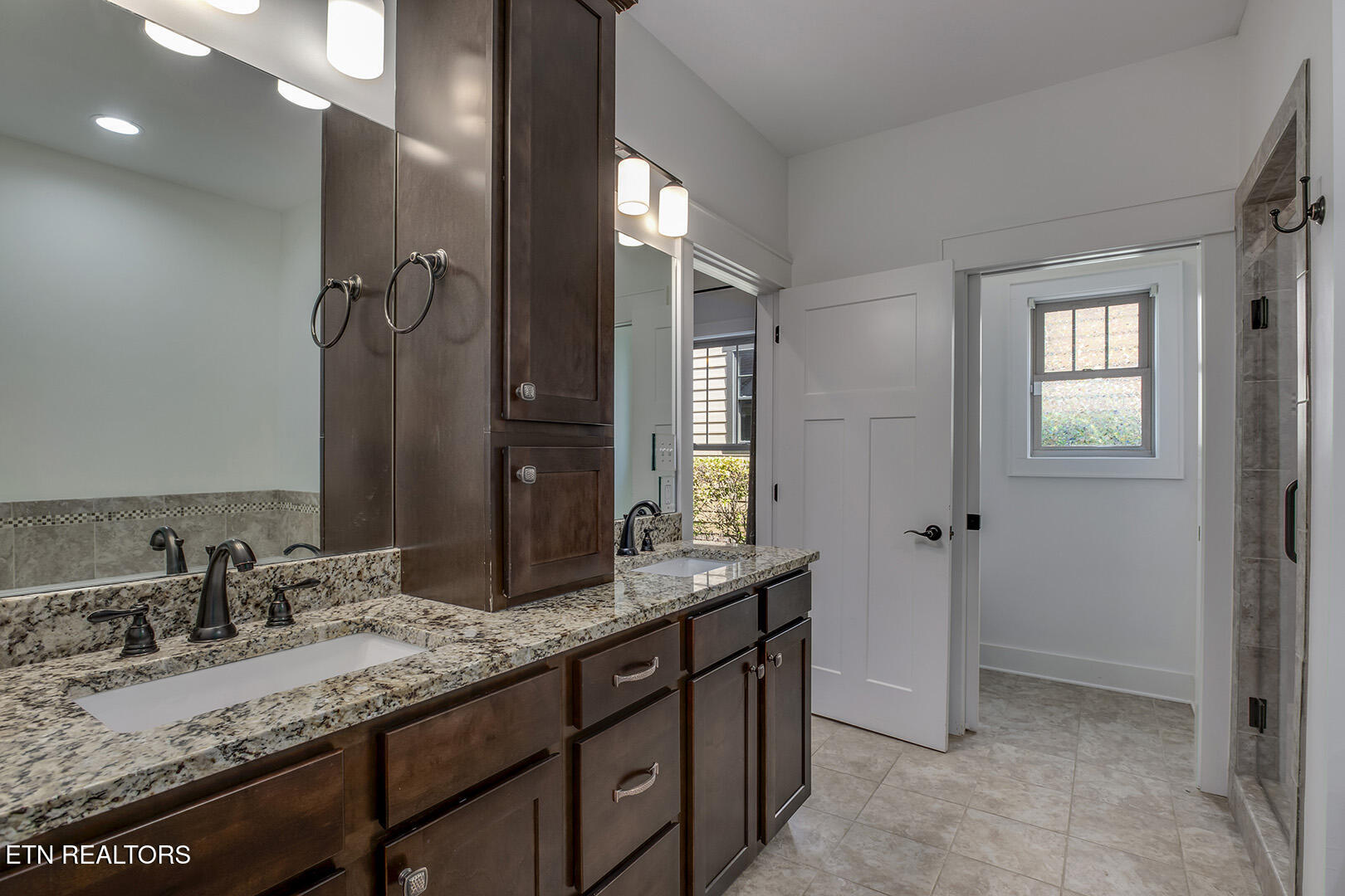 484 Bobcat Run Drive Loudon TN 37774